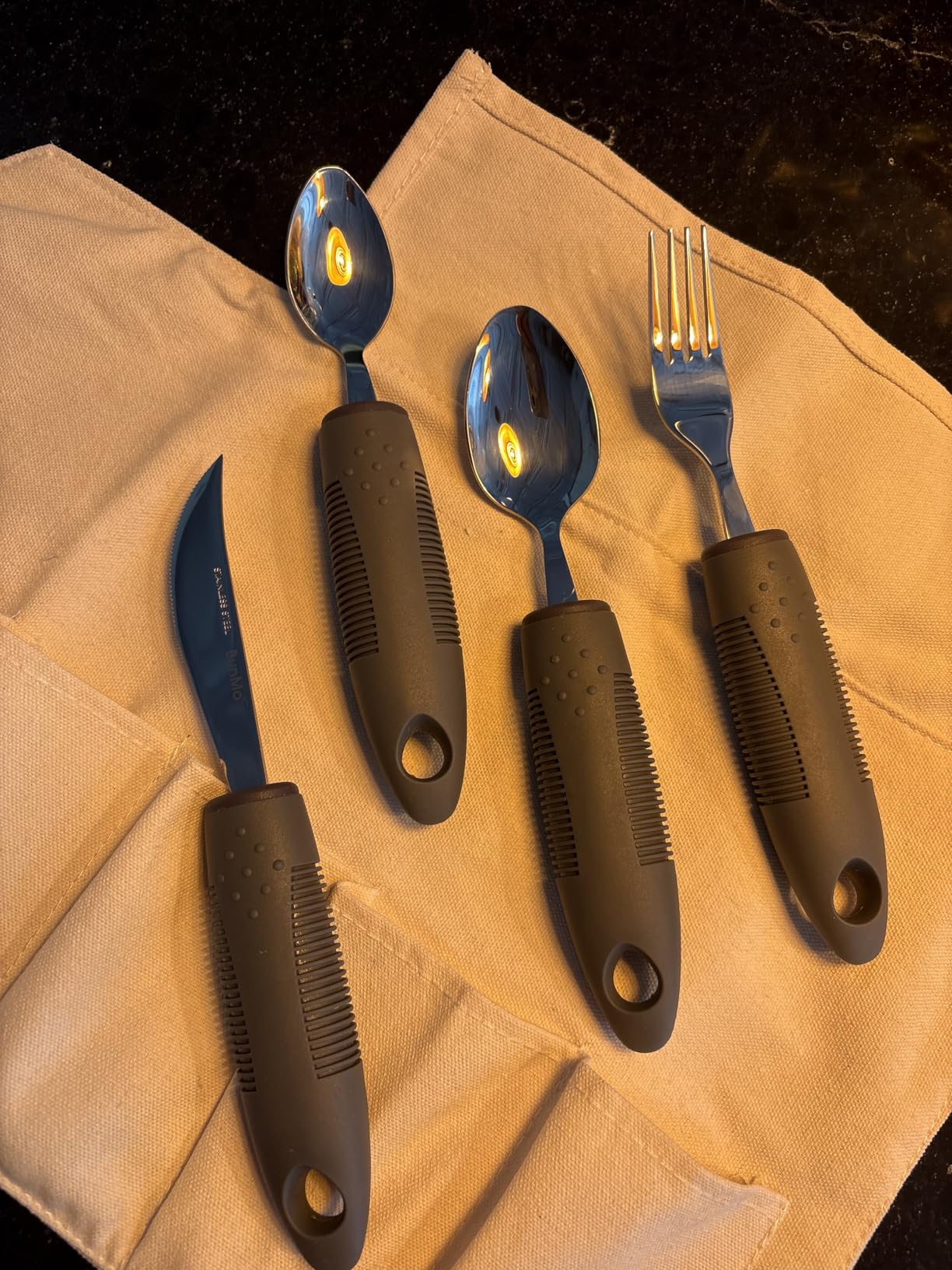 BUNMO Adaptive Utensils for Elderly, Arthritis, Weak Hand Grip & Handicapped - 4 Piece Set - Convenient Travel Pouch - Lightweight - Arthritis Gifts for Seniors Over 80 - Gifts for Disabled Adults - Customer Photo 2