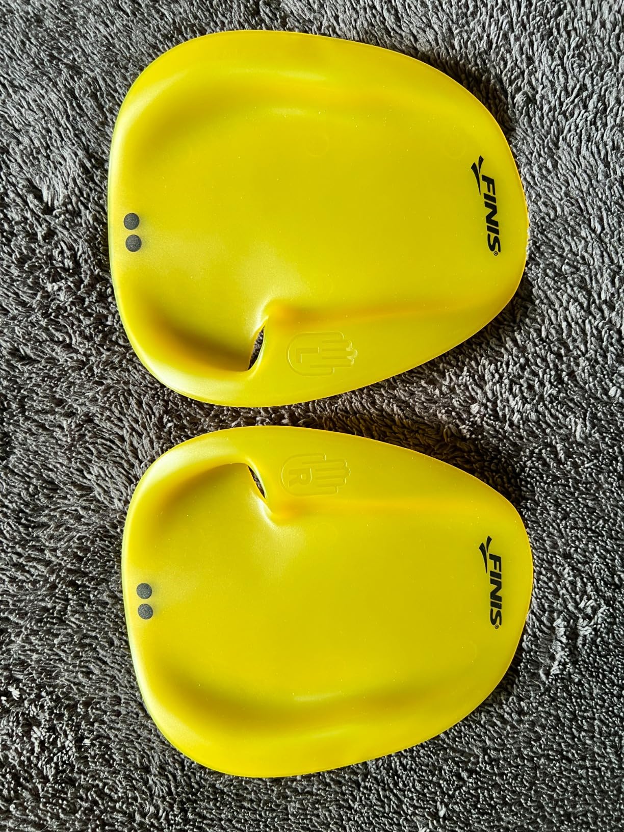 FINIS Agility Floating Swim Paddles - Strapless Design for Stroke Technique - Instant Feedback - Medium - Customer Photo 2