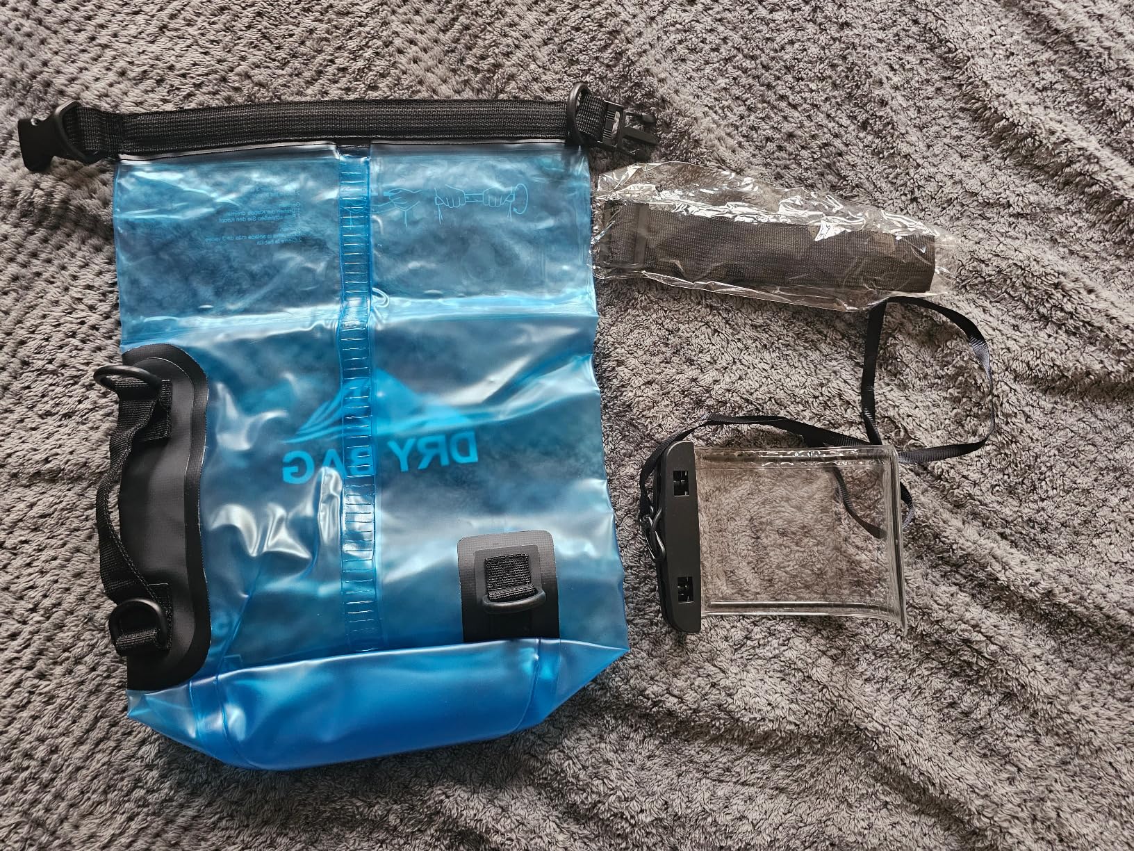 HEETA Dry Bag Waterproof for Women Men, 5L/10L/20L/30L/40L Roll Top Lightweight Dry Storage Bag Backpack with Phone Case for Travel Swimming Boating Kayaking Paddle Board Camping Beach Accessories - Customer Photo 3