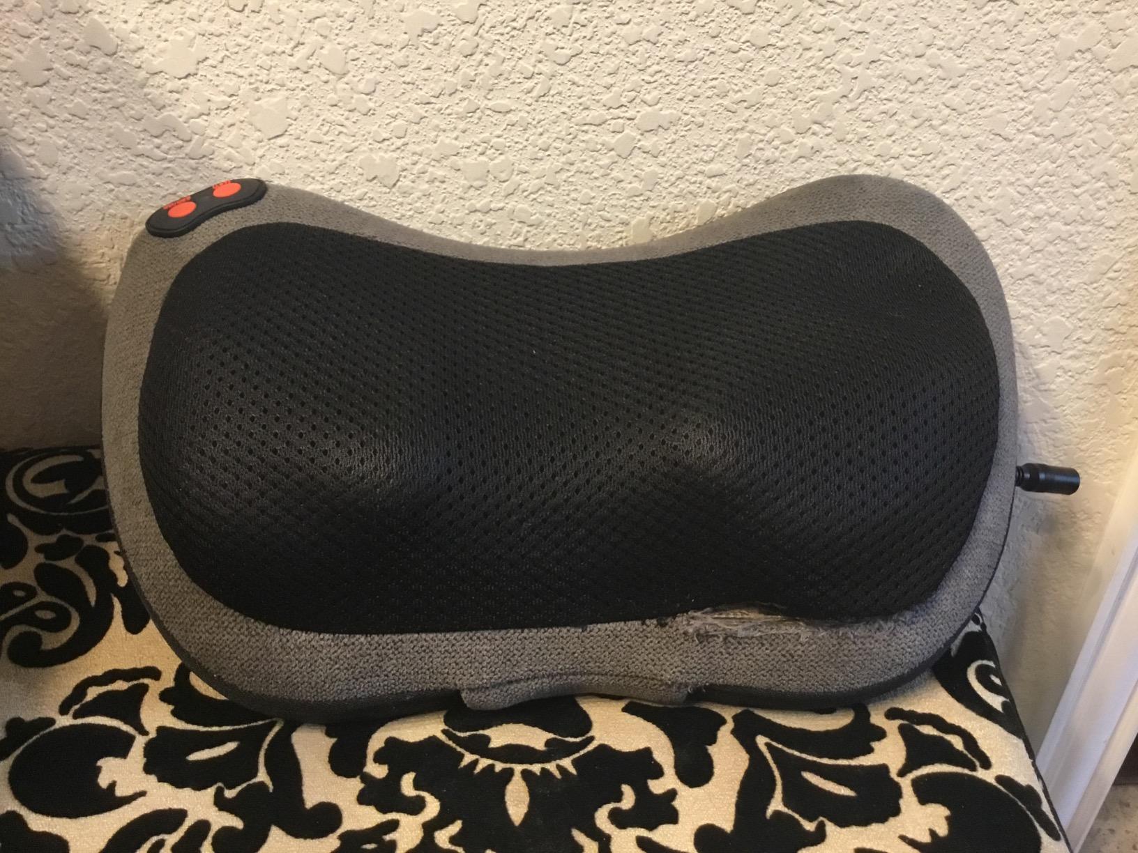 Papillon Shiatsu Back and Neck Massager with Heat, Deep Tissue Kneading,Electric Massage Pillow for Back,Shoulders,Legs,Foot,Body Muscle Pain Relief,Use at Home,Car,Office Customer Review Papillon Shiatsu Back and Neck Massager with Heat, Deep Tissue Kneading,Electric Massage Pillow for Back,Shoulders,Legs,Foot,Body Muscle Pain Relief,Use at Home,Car,Office - Customer Photo 2