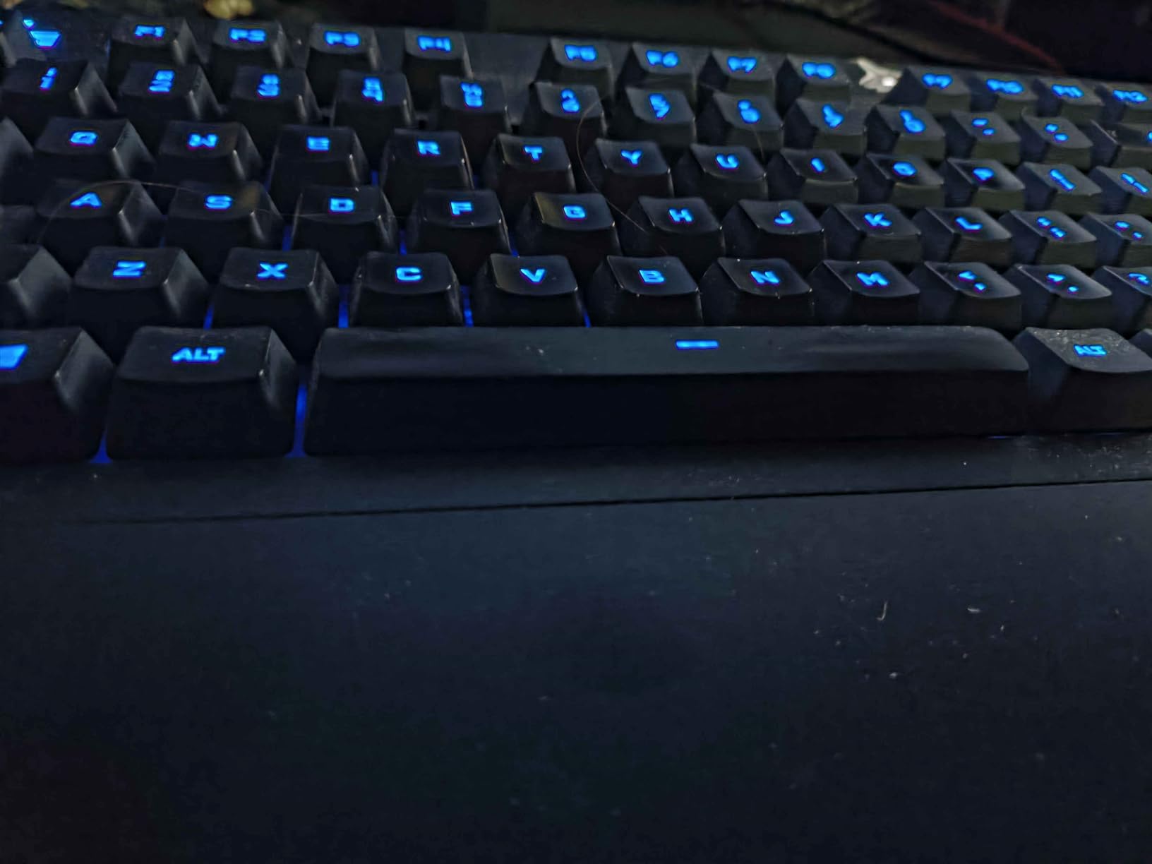 Logitech G213 Prodigy Gaming Keyboard, LIGHTSYNC RGB Backlit Keys - Black Customer Review Logitech G213 Prodigy Gaming Keyboard, LIGHTSYNC RGB Backlit Keys - Black - Customer Photo 2