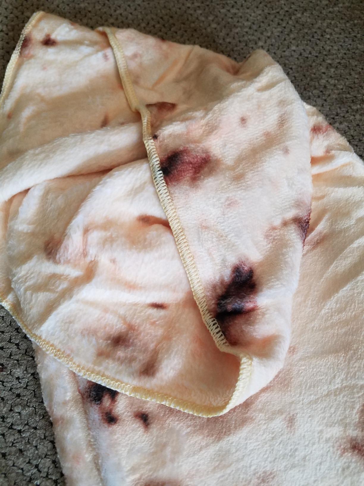 Mermaker Burrito Tortilla Taco Blanket 71 inches for Adult Kids, Realistic Tortilla Throw Blanket Funny Gifts for Women Men Teen Boy Girl, Soft Flannel Food Blanket for Christmas Birthday Gifts-Yellow Customer Review Mermaker Burrito Tortilla Taco Blanket 71 inches for Adult Kids, Realistic Tortilla Throw Blanket Funny Gifts for Women Men Teen Boy Girl, Soft Flannel Food Blanket for Christmas Birthday Gifts-Yellow - Customer Photo 2