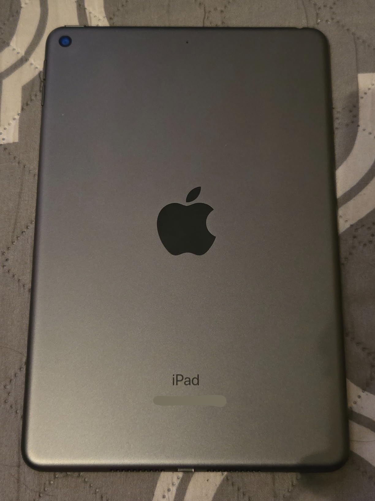 Apple iPad Mini, 5th Gen (Wi-Fi, 64GB) - Space Gray (Renewed) - Customer Photo 2