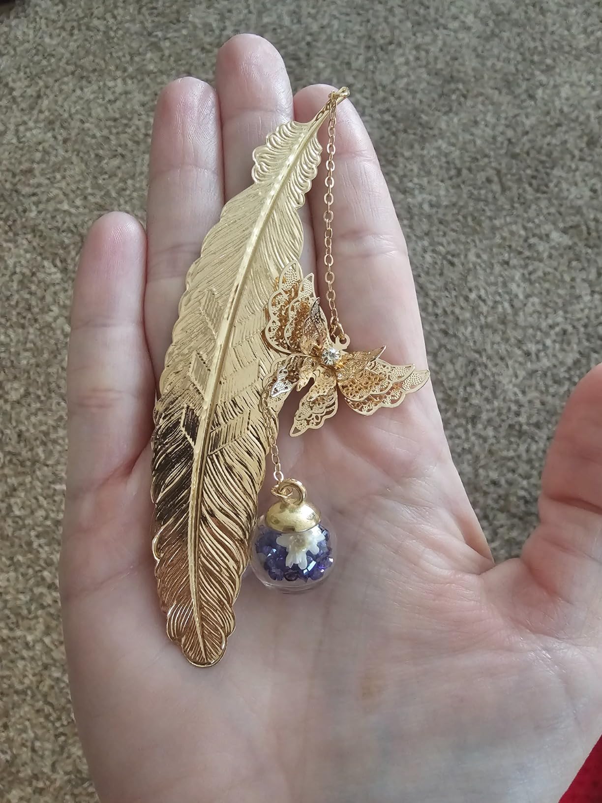 Toirxarn Metal Feather Bookmark with Butterfly Charm – Christmas Gifts for Women, Mom, Teachers, Book Lovers – Stocking Stuffers, Secret Santa, Birthday & Holiday Gift Box - Customer Photo 2