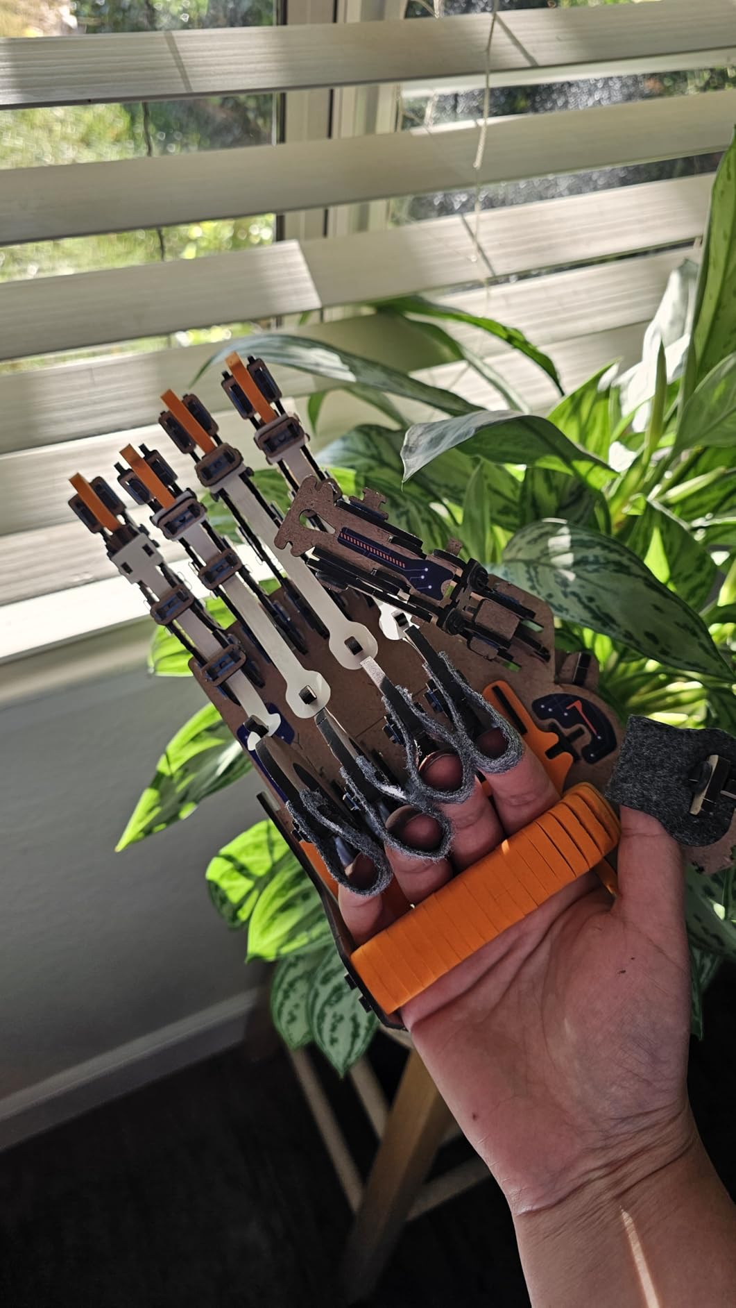 Smartivity DIY Robotic Mechanical Hand STEM Toy for Kids 8-14 Years Old | Parents Choice Award Winner I Birthday Gift for Kids | Engineering Kit for 8, 9, 10, 11, 12, 13, 14 Years Old Boys & Girls - Customer Photo 2