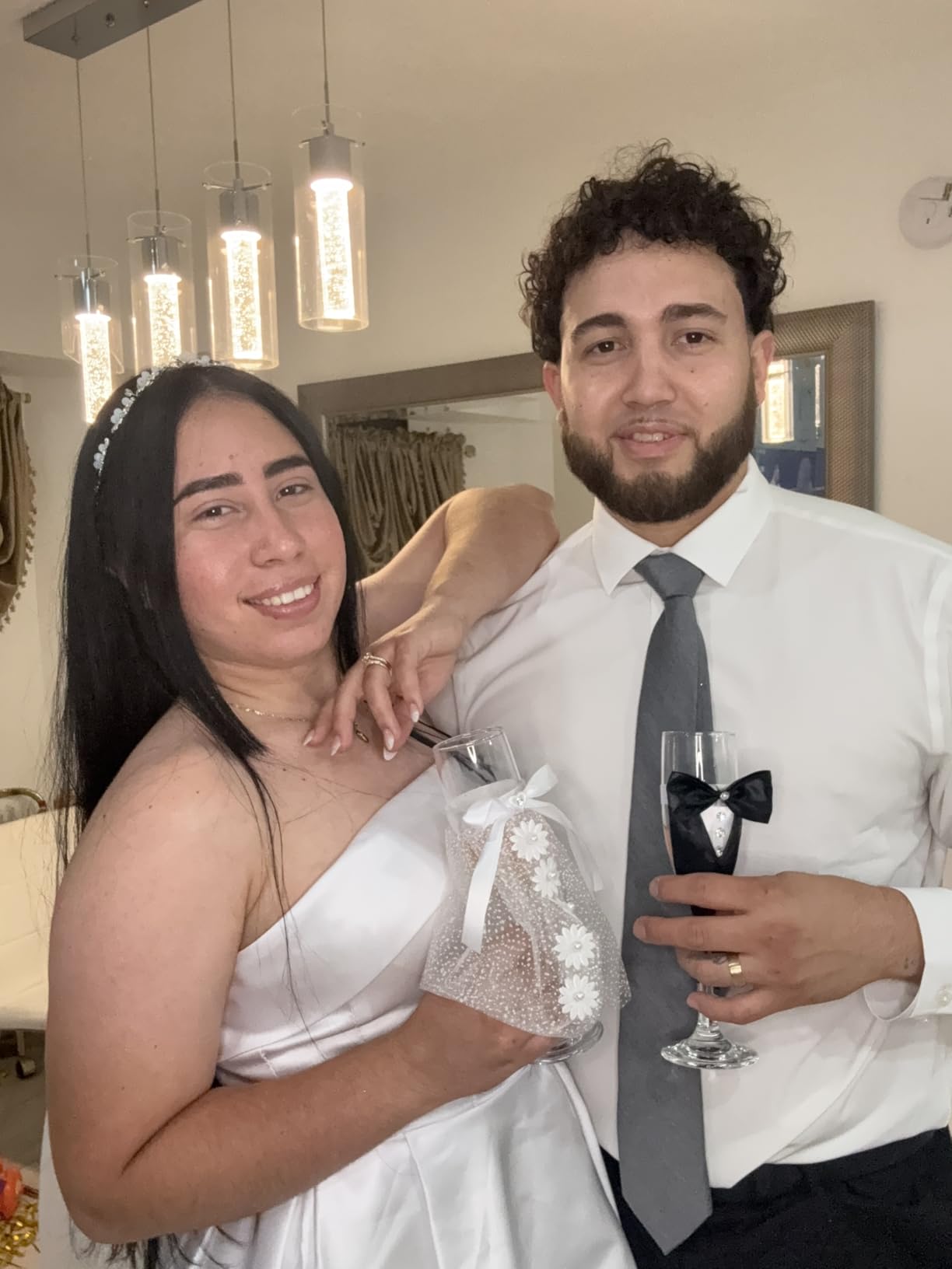 Sparkle and Bash Wedding Glasses for Bride & Groom - 2-Pc 8.75 In Flutes, Black & White, Modern - Champagne Toasting Flutes for Wedding Gifts for Newlyweds, Bridal Shower & Decor - Customer Photo 2