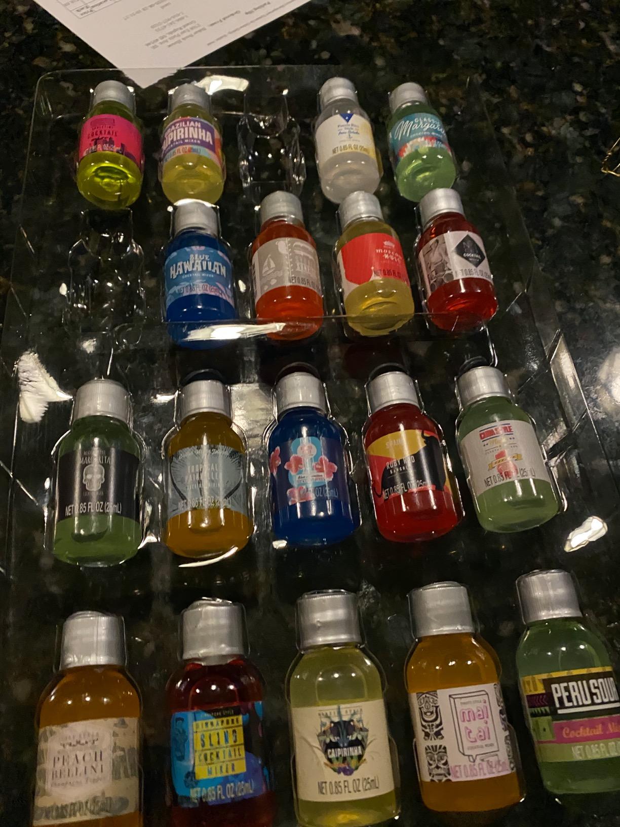 Thoughtfully Cocktails, Mix and Match Mini Sampler Cocktail Mixer Set, Vegan and Vegetarian, Tropical and Classic, Set of 20 (Contains NO Alcohol) Customer Review Thoughtfully Cocktails, Mix and Match Mini Sampler Cocktail Mixer Set, Vegan and Vegetarian, Tropical and Classic, Set of 20 (Contains NO Alcohol) - Customer Photo 2