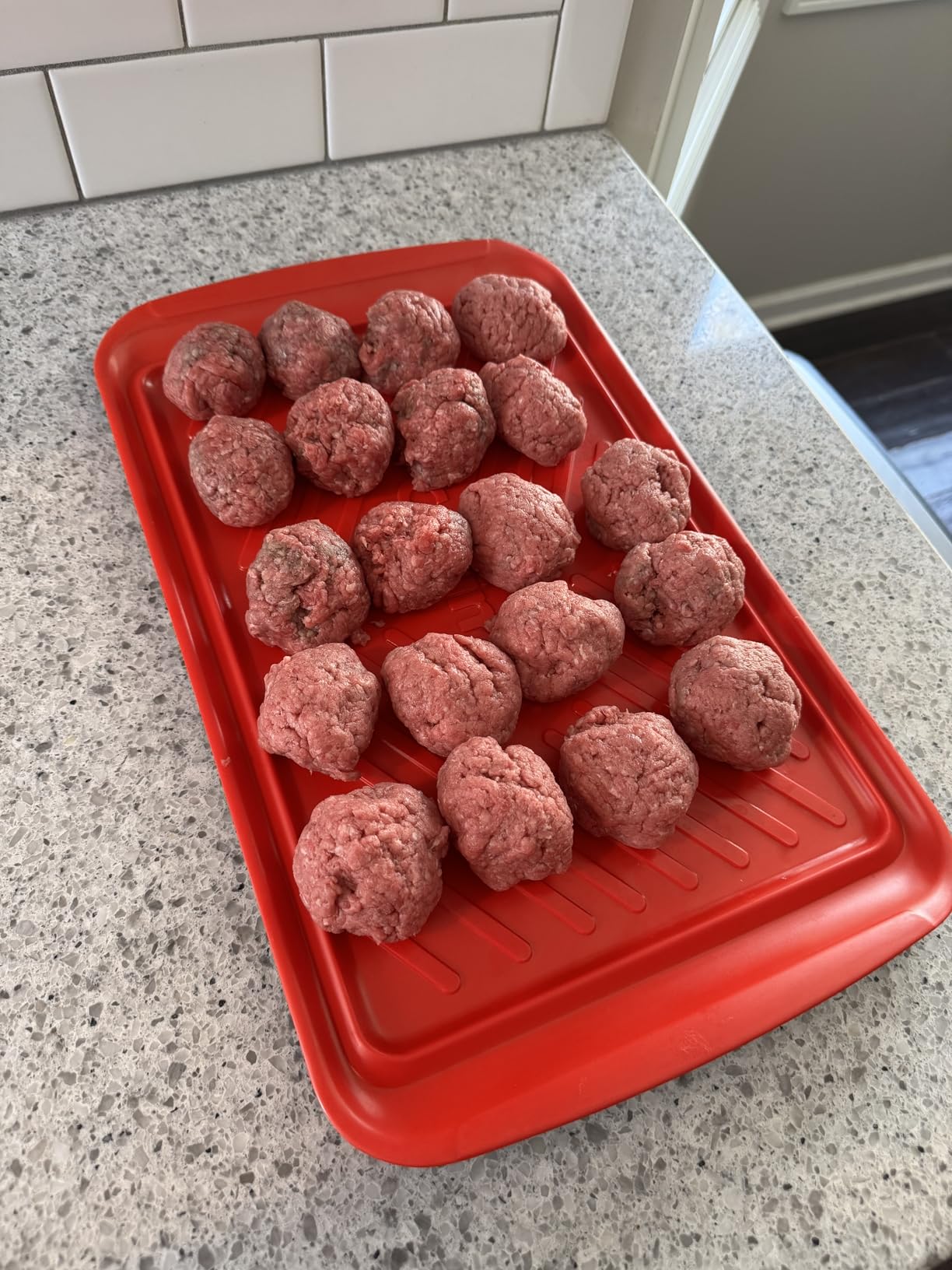 Cuisinart Grilling Prep & Serve Trays, 17x10.5 inch BBQ Tray Safe for Food Handling, 2 Dishwasher Safe Nesting Trays Black & Red, Perfect Grilling Accessories for Cooked & Raw Meat, Fits 6 Burgers - Customer Photo 1