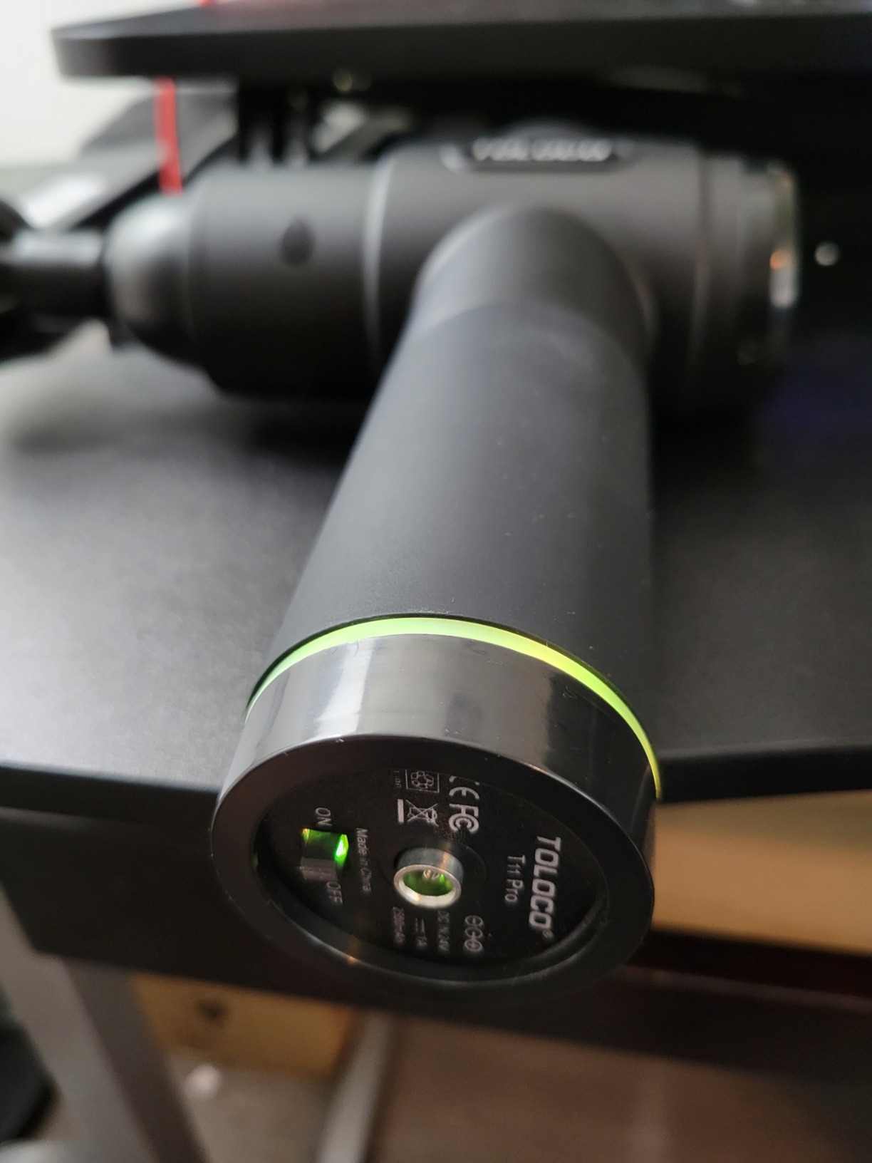 TOLOCO Massage Gun, Deep Tissue Back Massage for Athletes for Pain Relief, Percussion Massager with 10 Massages Heads & Silent Brushless Motor, Christmas Gifts for Women, Men, Black Customer Review TOLOCO Massage Gun, Deep Tissue Back Massage for Athletes for Pain Relief, Percussion Massager with 10 Massages Heads & Silent Brushless Motor, Christmas Gifts for Women, Men, Black - Customer Photo 2