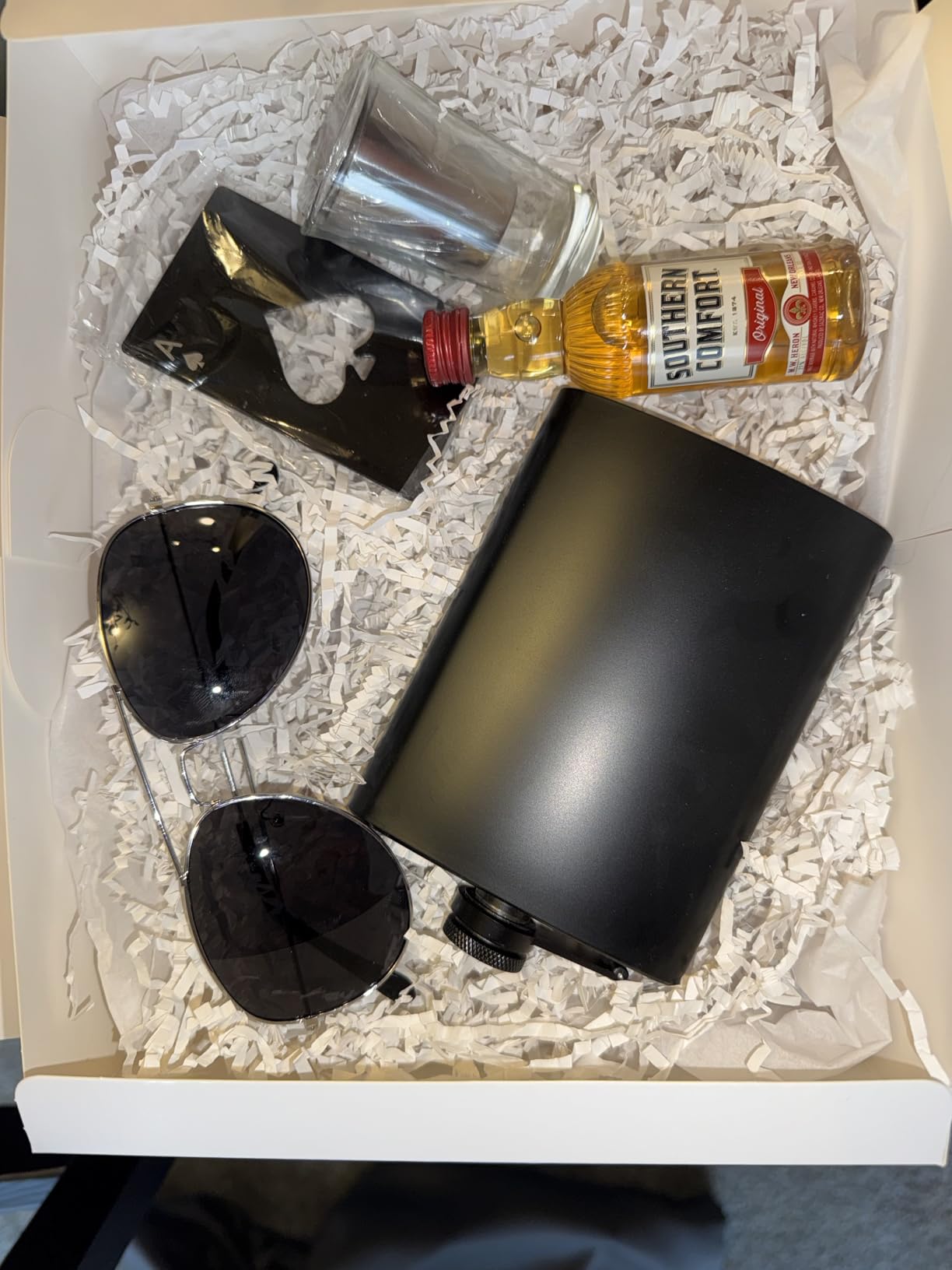 Wine Bottle Opener Stainless Steel Credit Card Size Casino Beer Bottle Opener Cap Opener for Your Wallet Wedding Party Groomsmen Bridesmaid Gifts 6 Pcs (Black) - Customer Photo 1