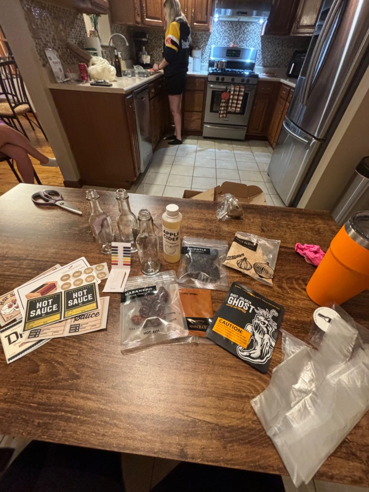 Unique Gift for Men, Deluxe Hot Sauce Making Kit, 3 Varieties of Chili Peppers, Gourmet Spice Blend, 3 Bottles, 16 Fun Labels, Make your own sauce, Nice Gift For Dad, Brother, Uncle, Guys. (Deluxe Kit) - Customer Photo 1