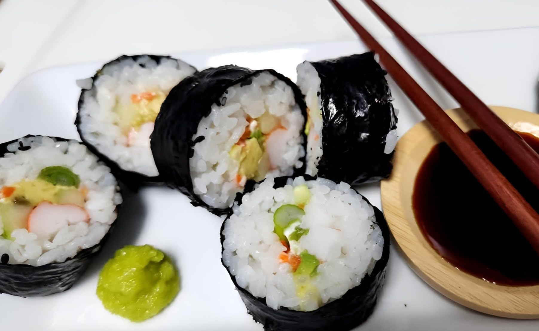 Delamu Sushi Making Kit, 20 in 1 Bazooka Roller Kit with Chef's Knife, Bamboo Mats, Rice Mold, Temaki Sushi Mats, Rice Paddle, Spreader, Chopsticks, Sauce Dishes, Guide Book - Customer Photo 1