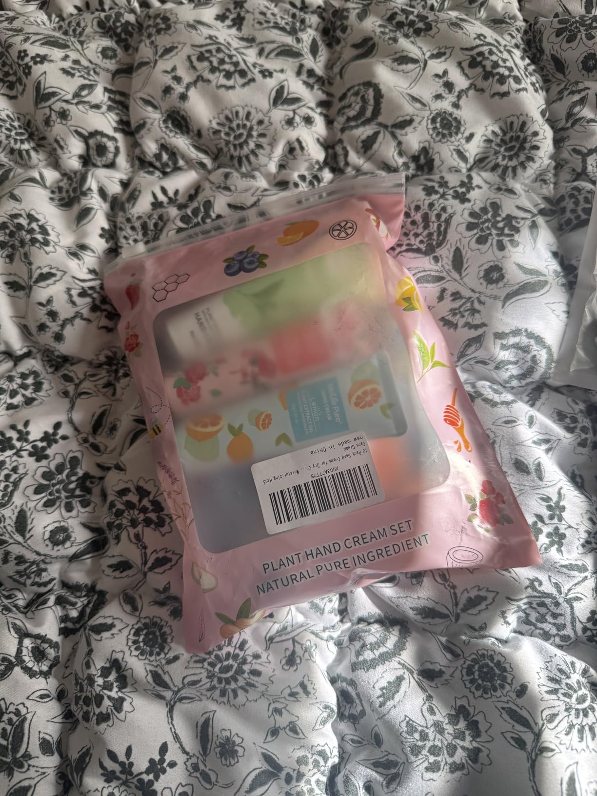 10 Pack Hand Cream for Dry Cracked Hands, Stocking Stuffers for Teen Girls,Christmas Gifts for Women,Teacher Appreciation Gifts, Natural Plant Fragrance Mini Hand Lotion Moisturizing Hand Care Cream Customer Review 10 Pack Hand Cream for Dry Cracked Hands, Stocking Stuffers for Teen Girls,Christmas Gifts for Women,Teacher Appreciation Gifts, Natural Plant Fragrance Mini Hand Lotion Moisturizing Hand Care Cream - Customer Photo 2