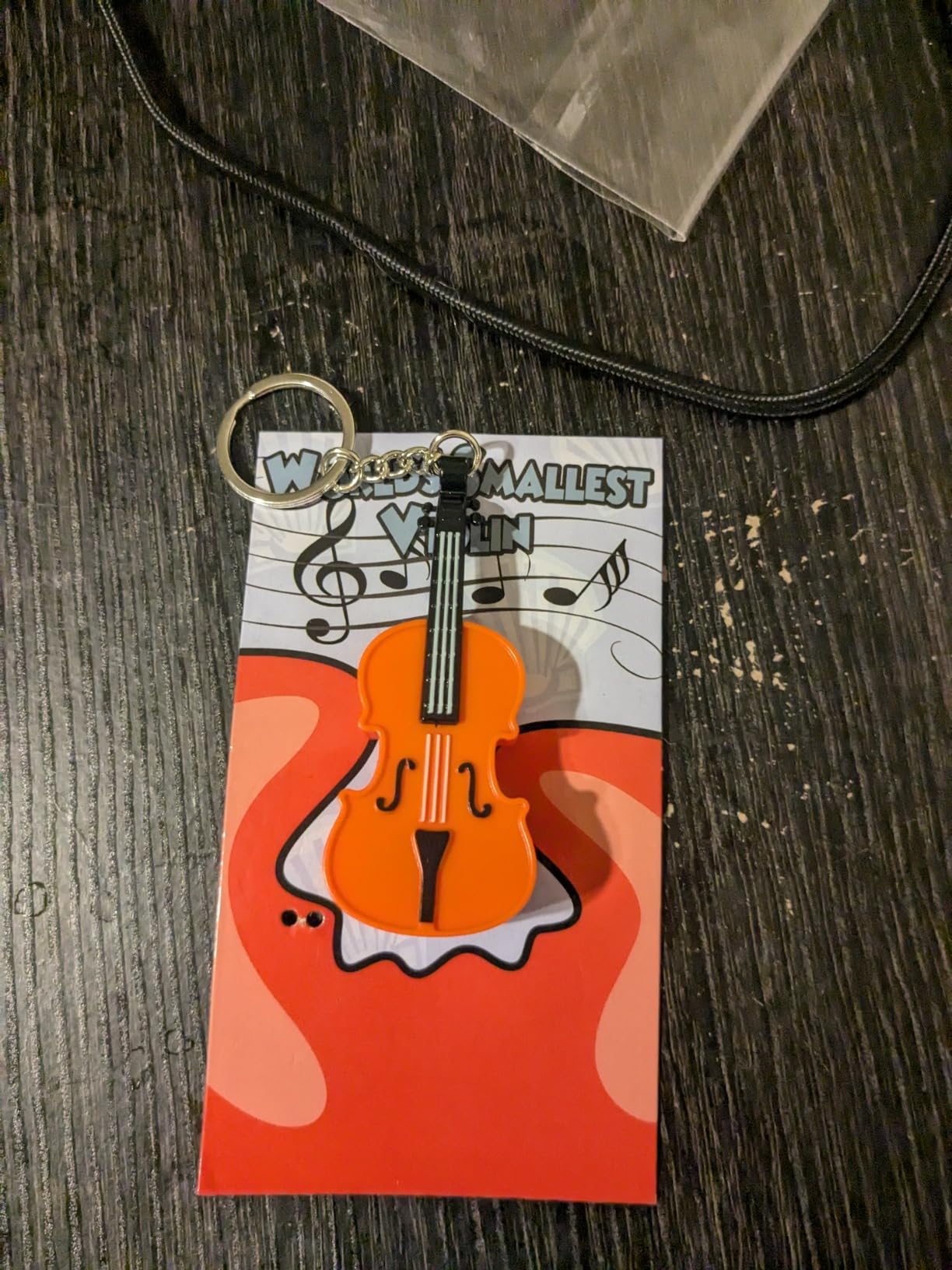 MunnyGrubbers - Original World's Smallest Violin Toy Keychain With Playable Sad Music - Tiny Mini Violin Keychain with Sound Customer Review MunnyGrubbers - Original World's Smallest Violin Toy Keychain With Playable Sad Music - Tiny Mini Violin Keychain with Sound - Customer Photo 1