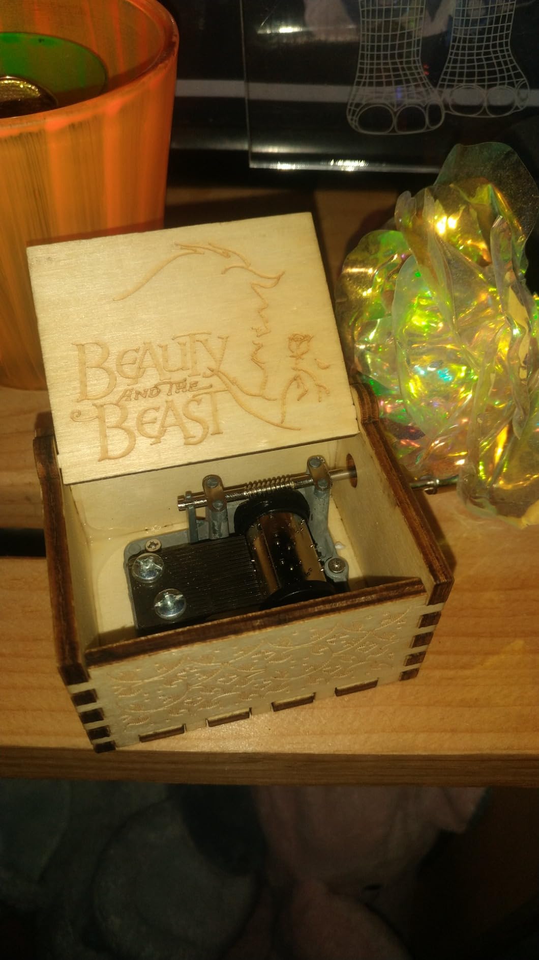Music Box Gift for Wife - Romantic Birthday Valentine Anniversary Christmas to My Wife Gifts from Husband Boyfriend Love Women Girl Girlfriend Wooden Hand Crank Musical Box Play You are My Sunshine - Customer Photo 2