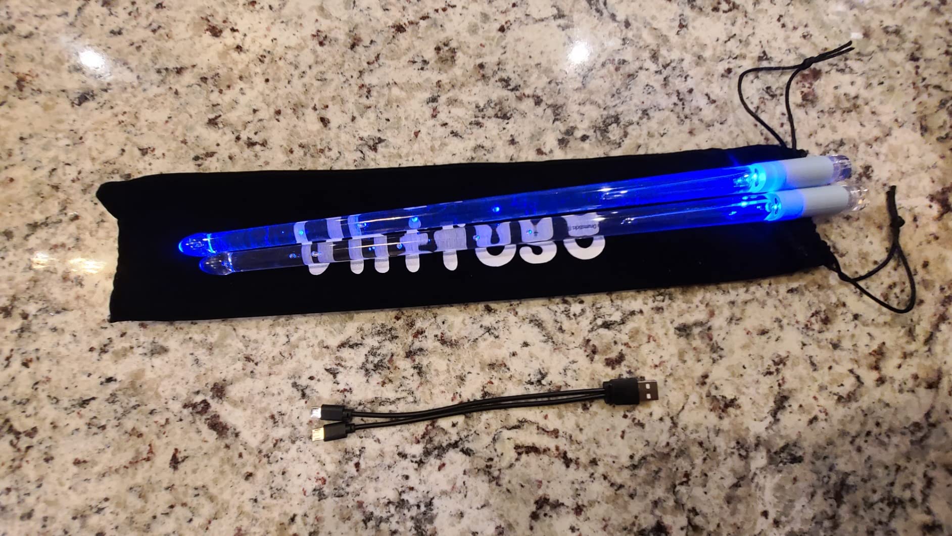 Rechargeable 15 Color Changing LED Light Up Drum Sticks With Storage Bag, Glow In The Dark Drumsticks, Drummer Gifts Glow Plastic Drum Sticks for Adults,Personalized DrumSticks（２pcs／Pack） - Customer Photo 3