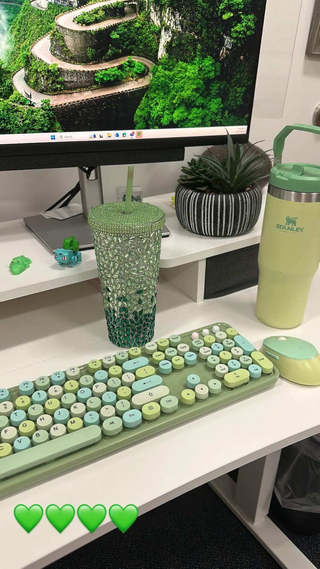 MEGA Pokémon Building Toys Set Kanto Region Team with 130 Pieces, 4 Poseable and Articulated Characters, 2 Inches Tall, for Kids - Customer Photo 1