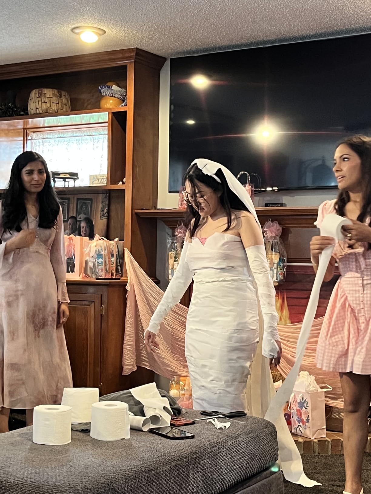 Christmas Gifts for Women Gift Basket for Women - 10 Pc Almond Milk & Honey Beauty & Personal Care Set - Home Bath Pampering Package for Relaxing - Spa Self Care Kit - Birthday, Mom, Anniversary Gift - Customer Photo 1