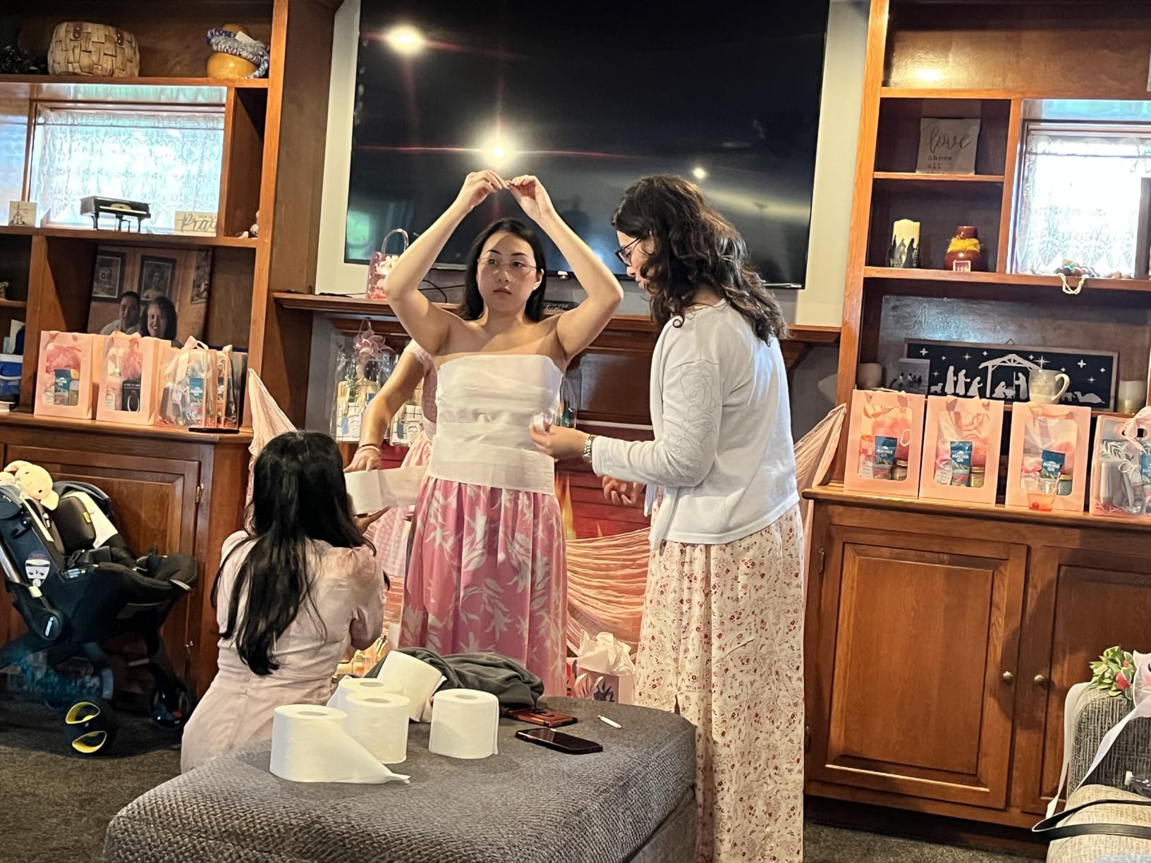 Christmas Gifts for Women Gift Basket for Women - 10 Pc Almond Milk & Honey Beauty & Personal Care Set - Home Bath Pampering Package for Relaxing - Spa Self Care Kit - Birthday, Mom, Anniversary Gift - Customer Photo 2