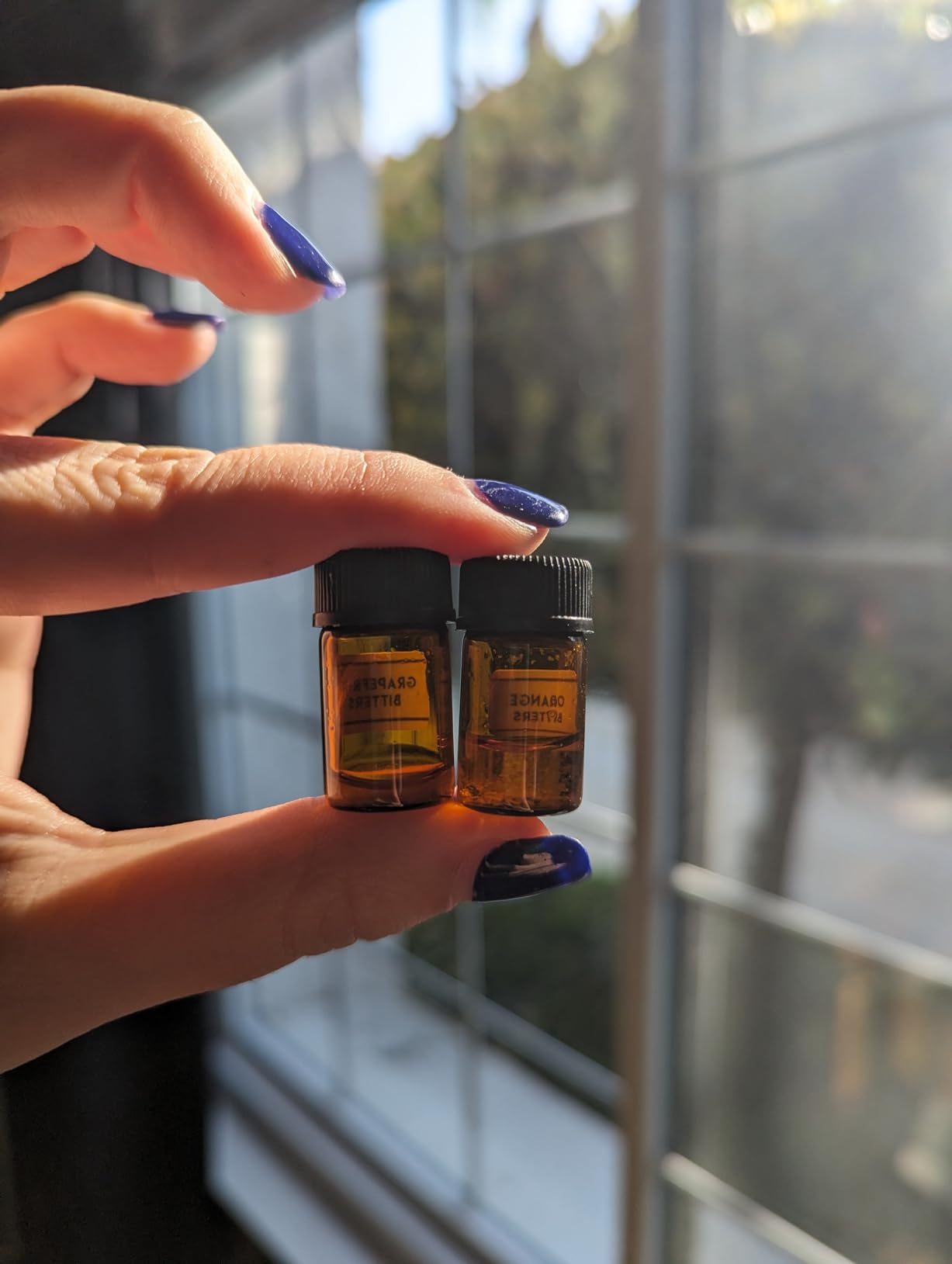 The Cocktail Box Co. Champagne Cocktail Kit - TSA Approved Champagne Travel Kit - Engagement & Birthday Gift - Pack of 1, Stainless Steel, Powder Form - Customer Photo 2