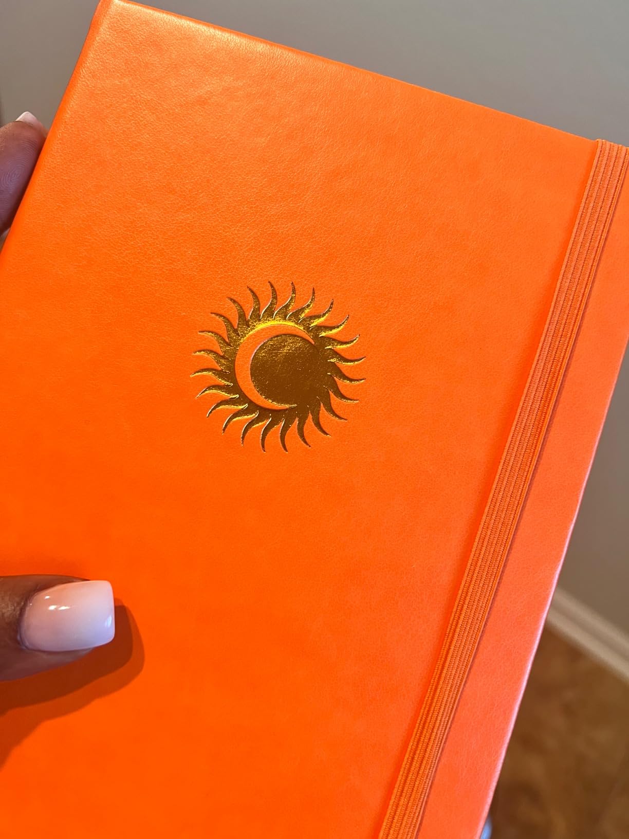 SETTINI Dotted Journal, Ideal for Bullet Journaling - A5 Vegan Leather Notebook, 192 Archival-Quality Pages, QuillEase Bleed-Free Paper, Inner Pocket & Bookmark - Christmas Gifts, Black Dragonfly - Customer Photo 4