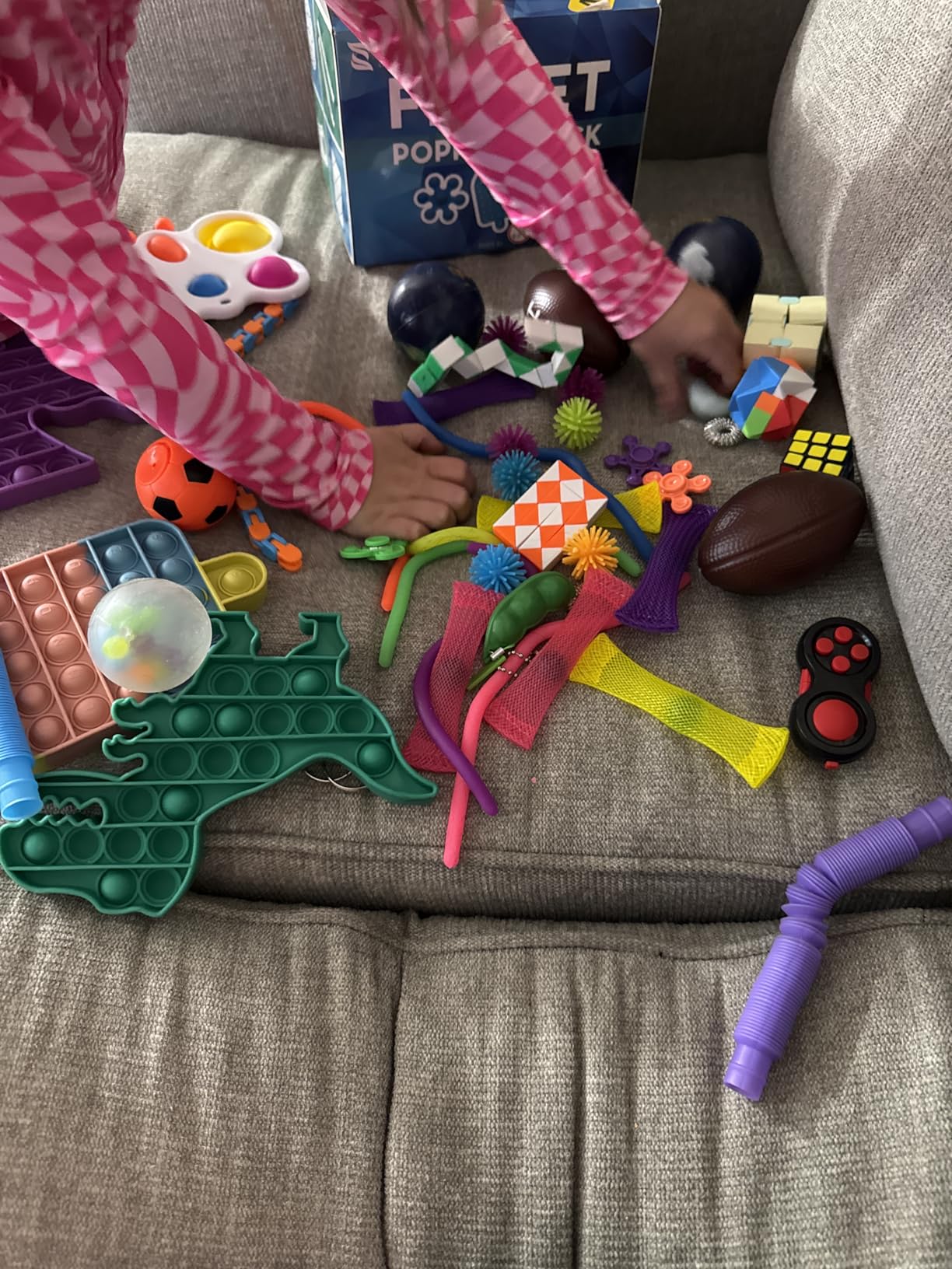 Fidget Toys Pack 50 Pcs – Party Favors for Kids 8-12, Stocking Stuffers for Kids, Bulk Sensory Toys for Classroom Treasure Box Prizes, Goodie Bags, Birthday Gifts - Customer Photo 1