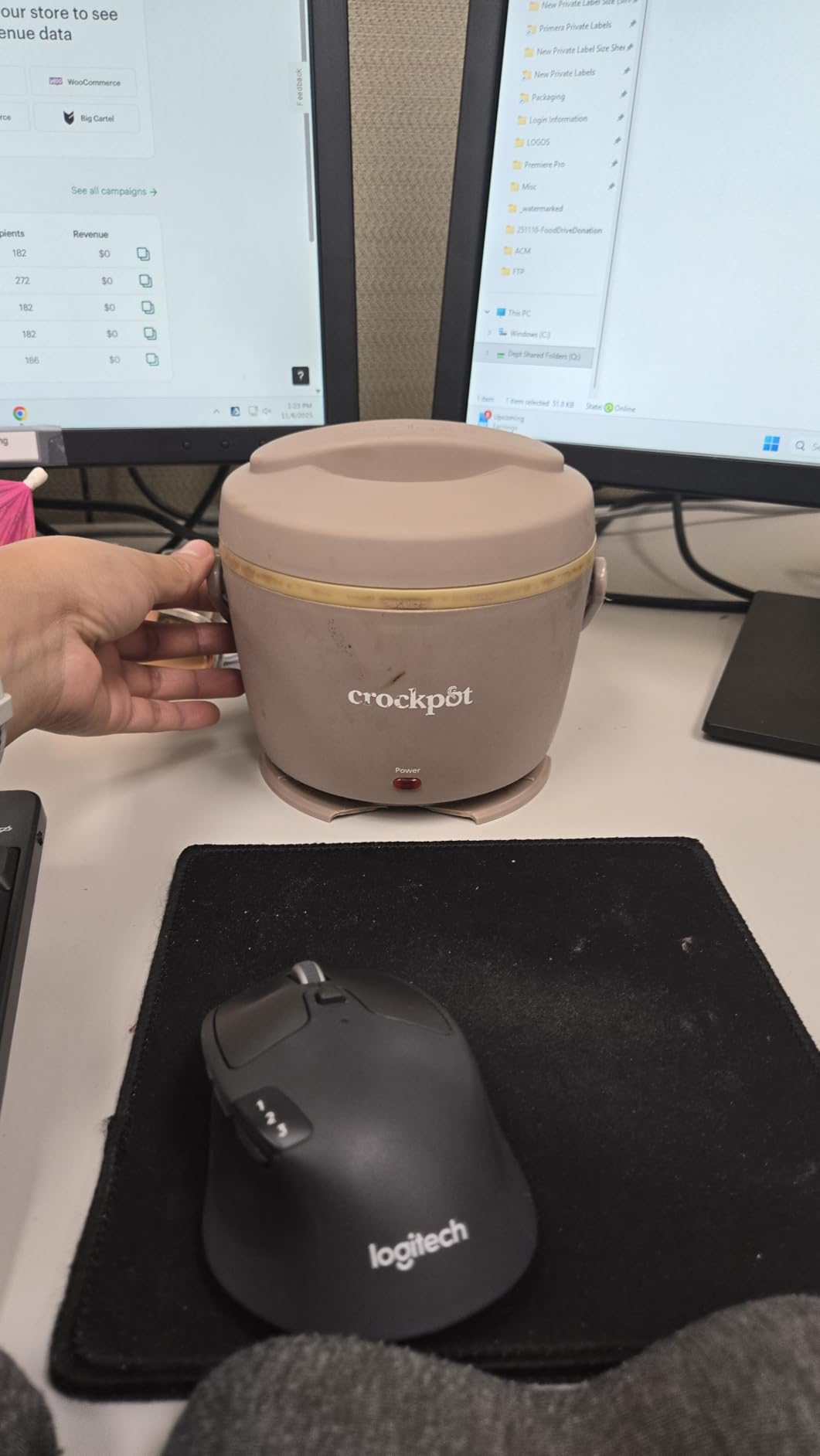 Crock-Pot 20-Ounce Electric Lunch Box, Portable Food Warmer, Faded Blue, Perfect for Travel, Car, On-the-Go, Keeps Food Warm, Spill-Free, Dishwasher-Safe, Ideal Gift for Men and Women - Customer Photo 2