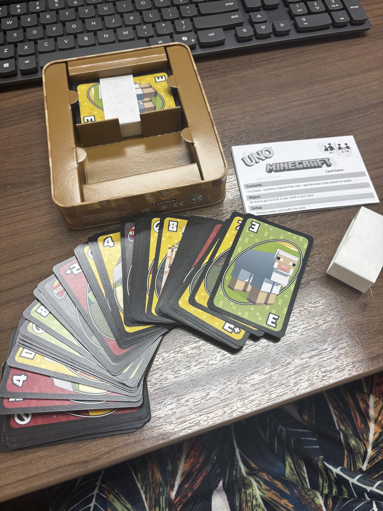 Mattel Games UNO Card Game, Gifts for Kids and Family Night, Themed to Minecraft Video Game, Travel Games, Storage Tin Box (Amazon Exclusive) - Customer Photo 3