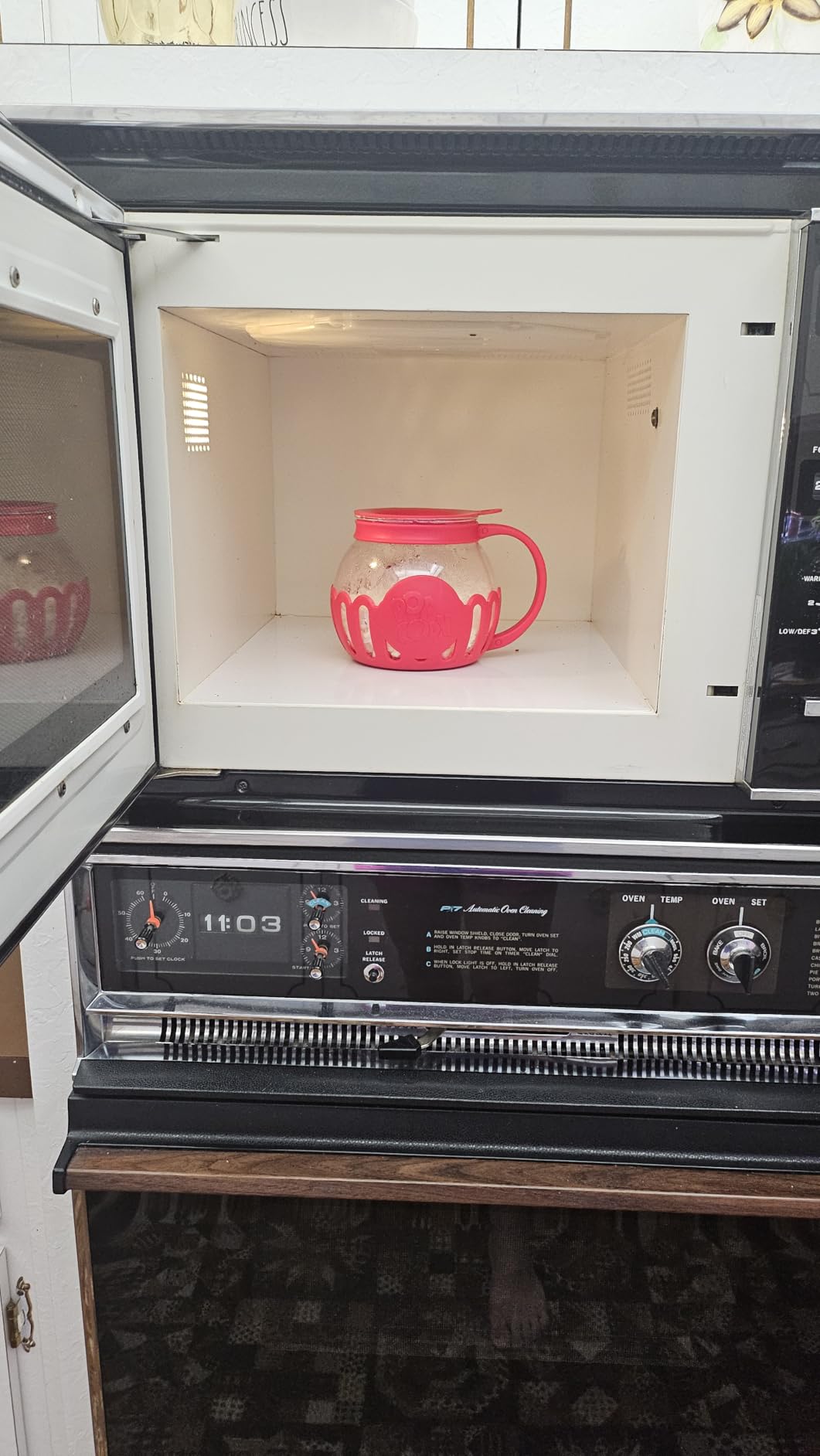 Ecolution Patented Micro-Pop Microwave Popcorn Popper with Temperature Safe Glass, 3-in-1 Lid Measures Kernels and Melts Butter, Made Without BPA, Dishwasher Safe, 1.5-Quart, Aqua - Customer Photo 2