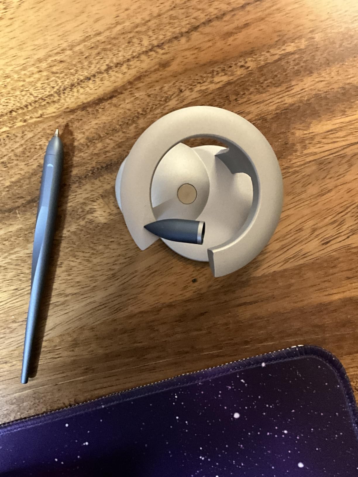 novium Hoverpen Interstellar, Mars Magma, Ballpoint Pen, Unisex, 23.5 Degree Angle, Schmidt Ballpoint Cartridges, Smooth Writing, No Spills, No Spotting, No Explosions - Customer Photo 1