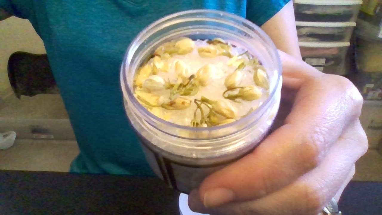 Christmas Gifts for Women Who Have Everything, Epsom Bath Salts Gift Basket Set, Relaxing Self Care Salt W/Essential Oil, Gifts for Mom, Lavender, Eucalyptus, Lemon, Coconut, Tea Tree, Honey Almond - Customer Photo 2