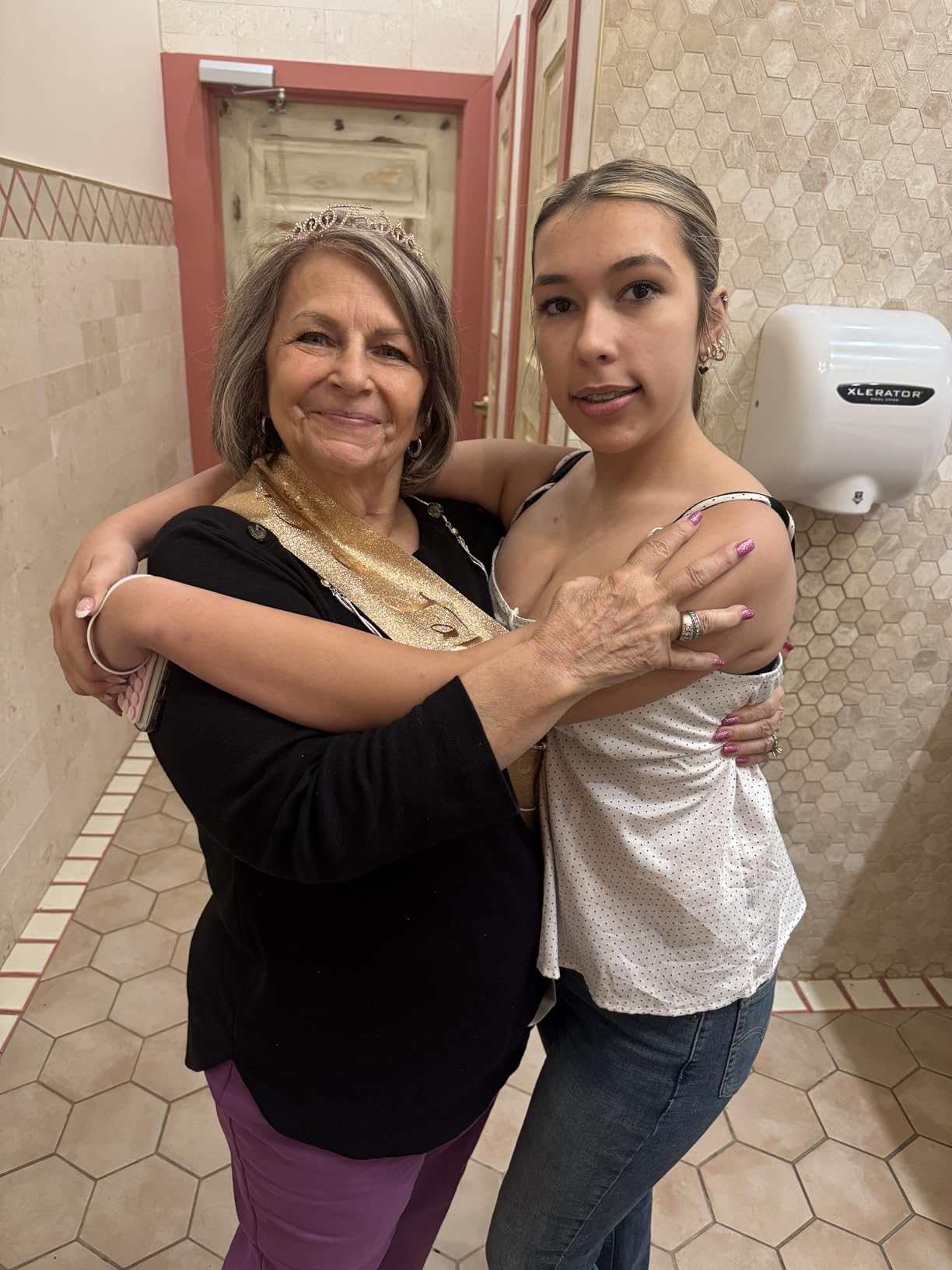 CIEHER 40th Birthday Crown + Sash + Pearl Pin Set for Women, Tiara, Gifts for Friends, Party Decorations & Favors - Customer Photo 2