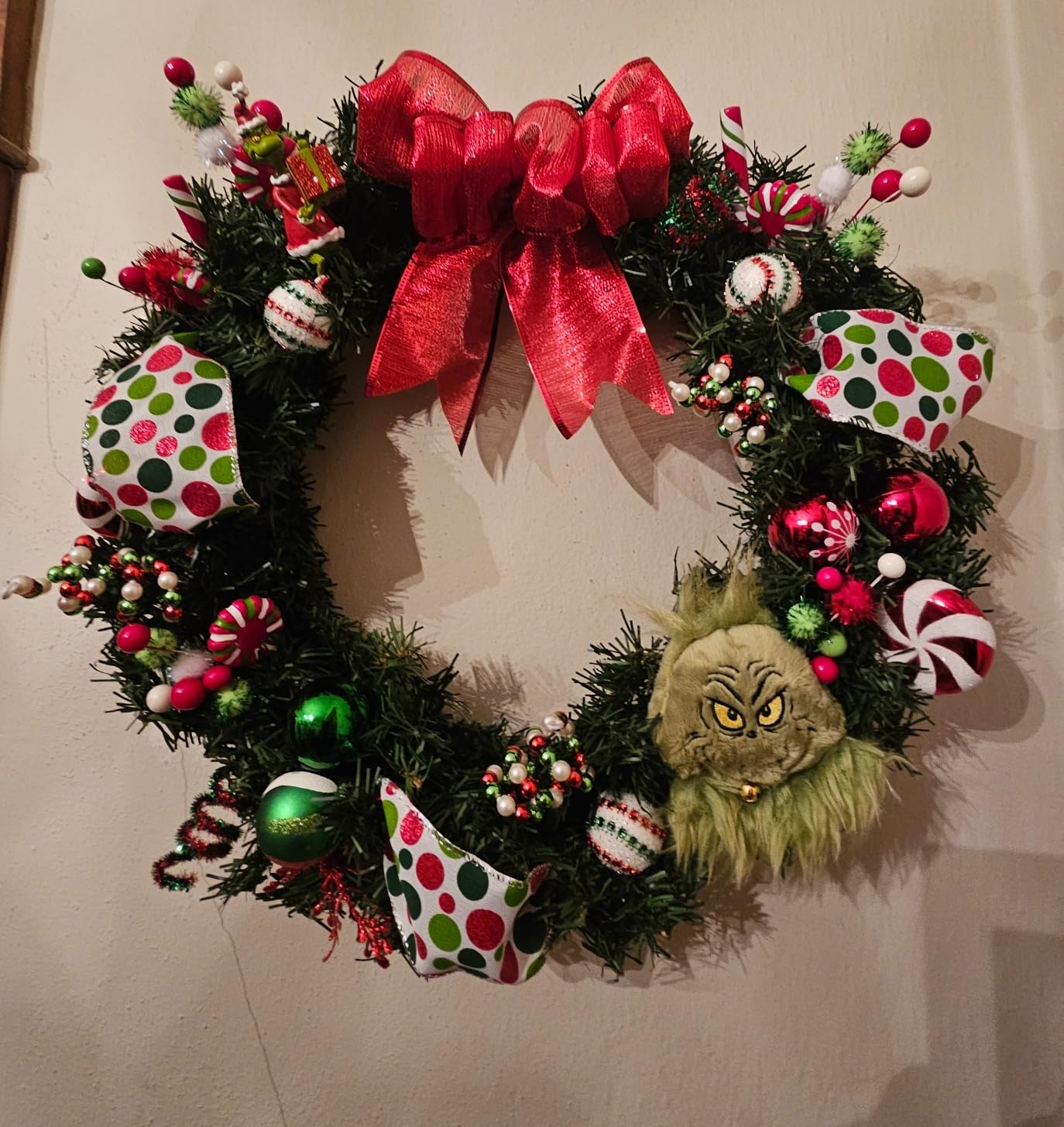 Hallmark Dr. Seuss How The Grinch Stole Christmas! Grinch with Present Christmas Ornament - Customer Photo 1