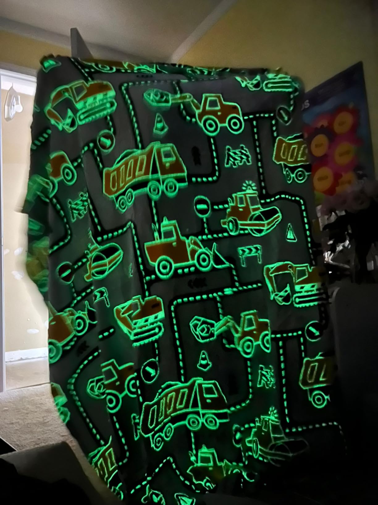 Jekeno Glow in The Dark Gaming Blanket Gamer Game Controller Throw Gift Toys for Kids Boys Teen Son Adults Gamepad Presents Easter Birthday Christmas Bedroom Decor Luminous Blanket Grey 50