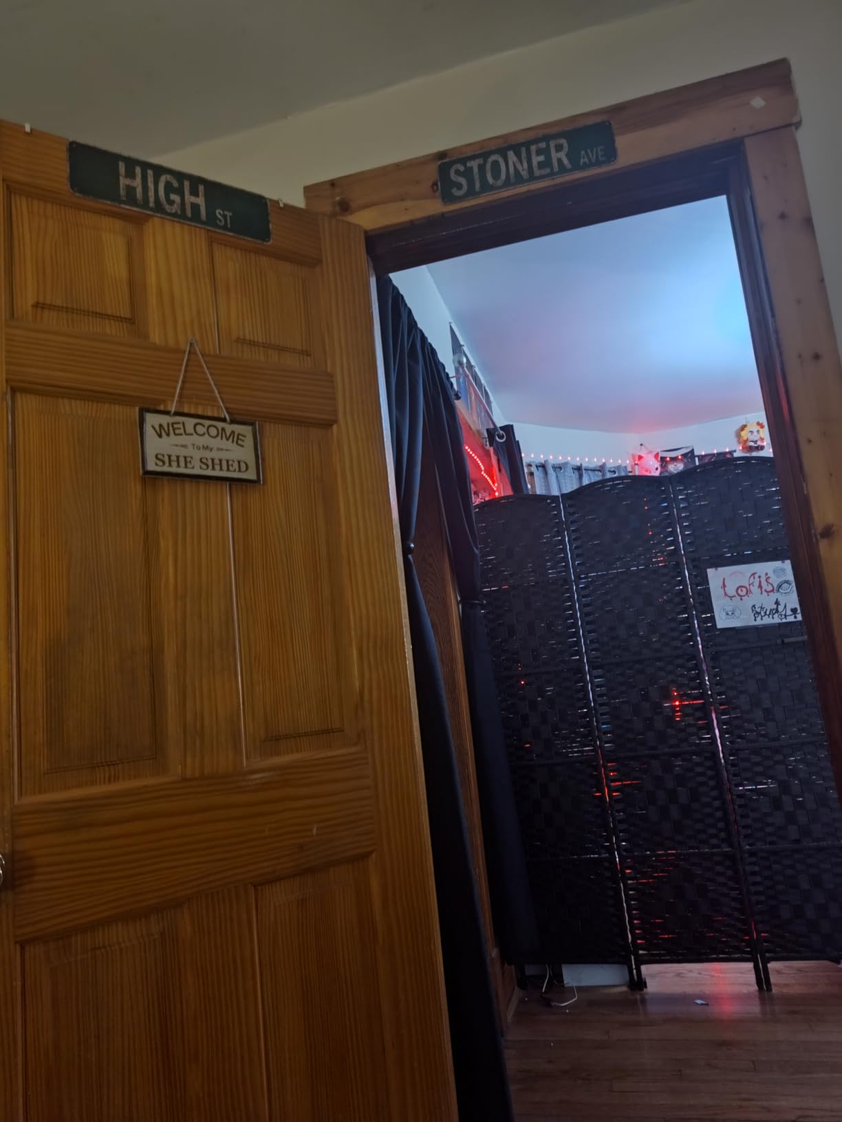 Stoner Avenue Street Sign 4 Signs of Exit 420 /High St/Mary Jane Lane/Stoner Ave for Room Decor, Duplex Printed Trippy Room Decor for Stoner, Vintage Rustic Retro Garage Decor Sign - Customer Photo 2