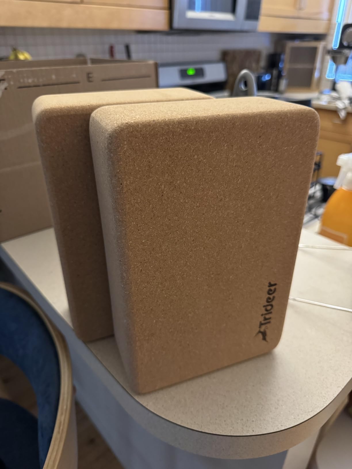 Trideer Cork Yoga Blocks, 2 Pack Natural Cork Blocks, High Density with Non Slip Surface, Eco-Friendly Accessories and Ideal for Yoga, Pilates, Stretching - Customer Photo 2