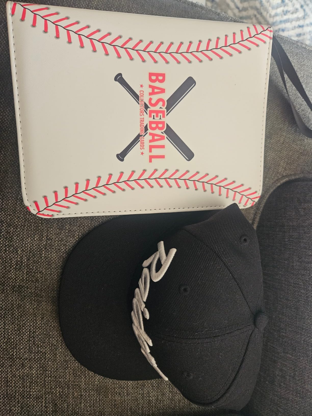 Baseball Card Binder with Sleeves 440 Pockets, Gifts for Baseball Card Collectors - Customer Photo 2