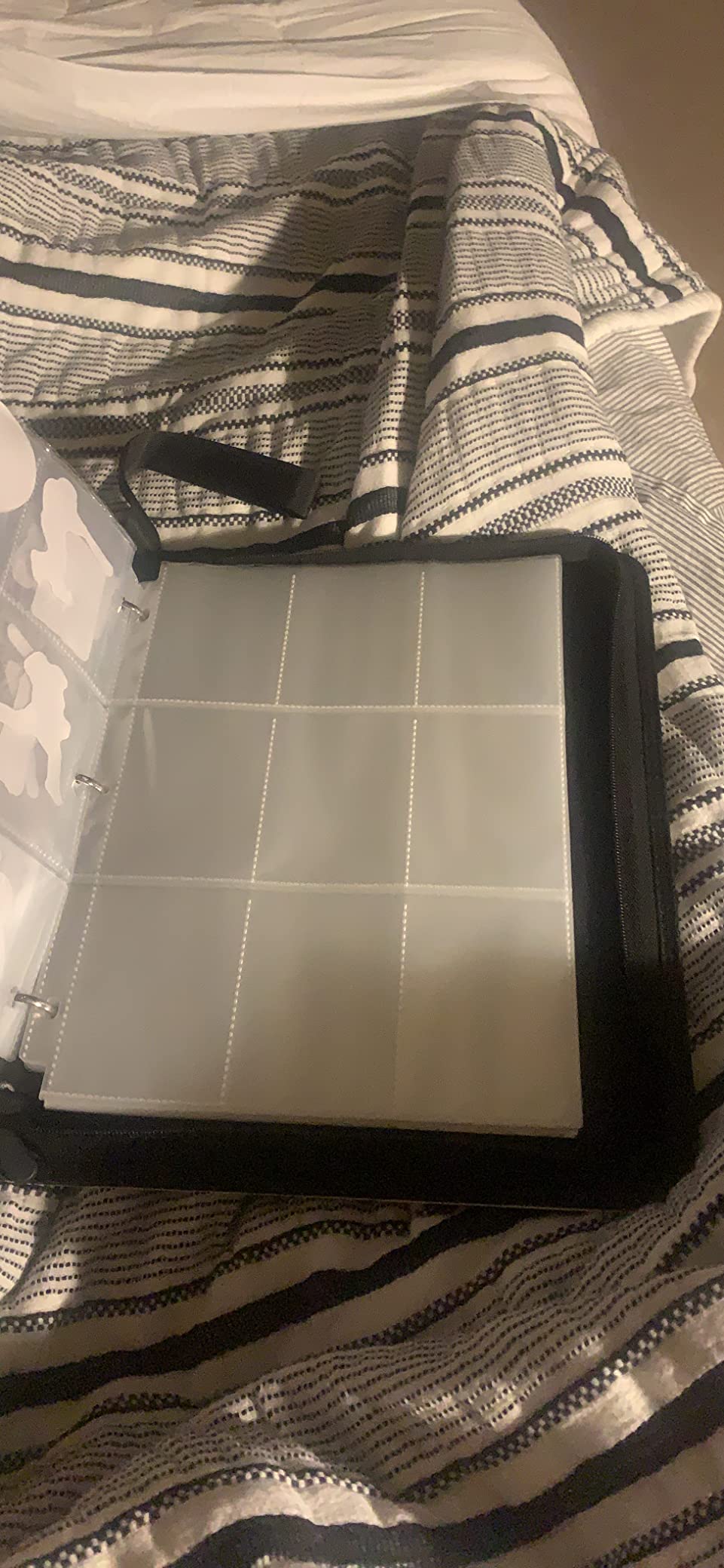 Baseball Card Binder with Sleeves 440 Pockets, Gifts for Baseball Card Collectors - Customer Photo 4