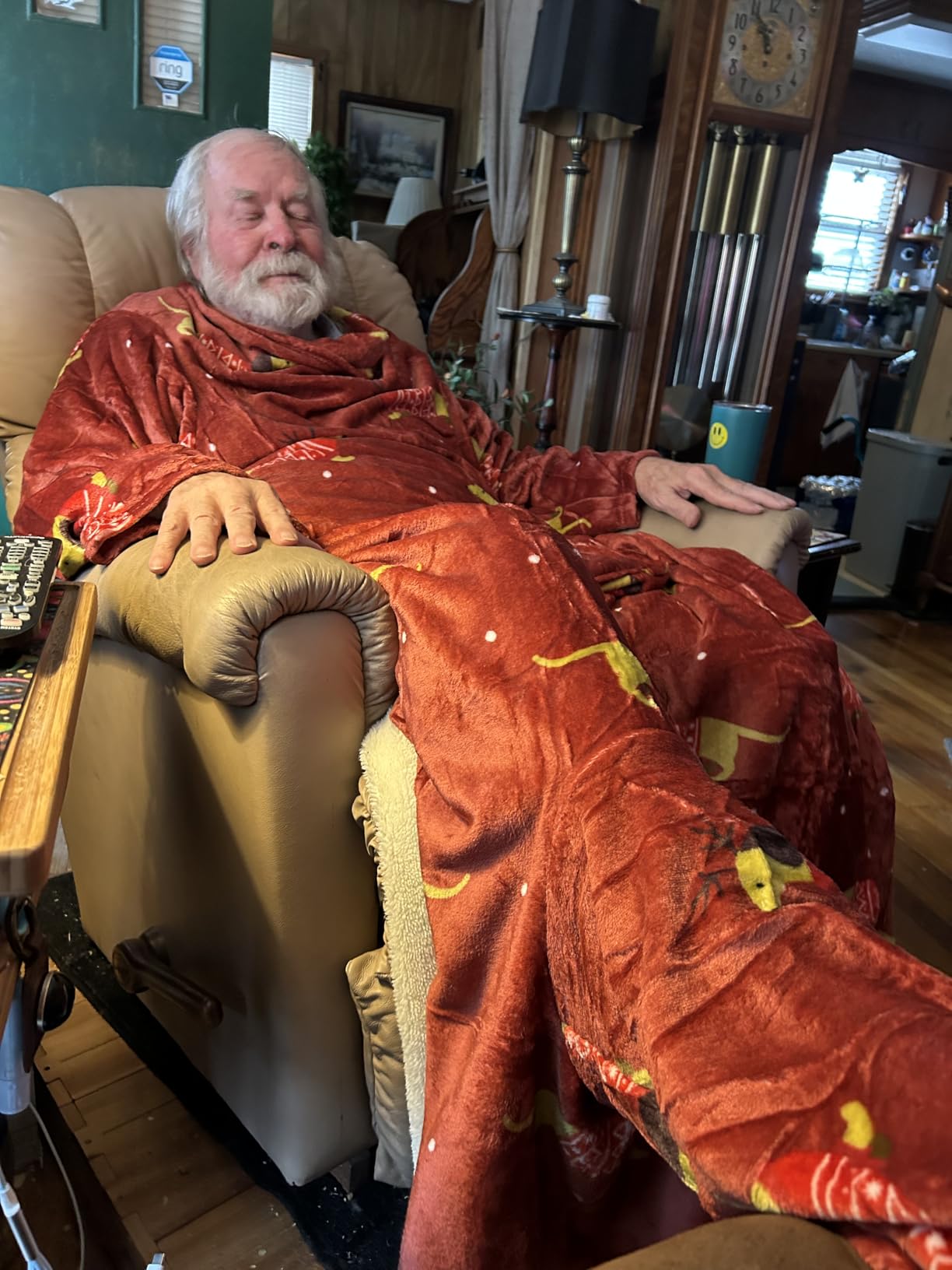 PAVILIA Fleece Blanket with Sleeves, Foot Pockets for Women Men Adults, Plush Wearable Blanket Throw Wrap, Warm Snuggle Blanket Robe, Cozy Gift Ideas Wife Mom Christmas Plaid - Customer Photo 1