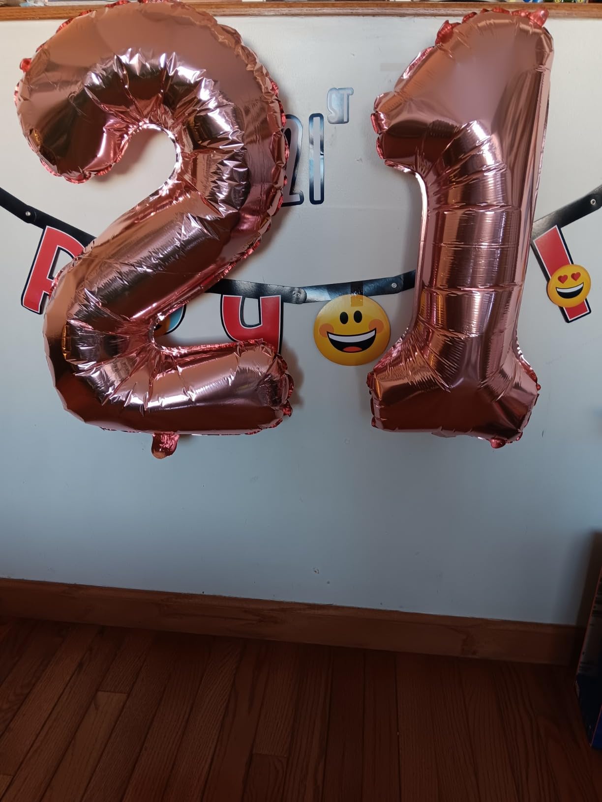 21st Birthday Decorations For Her ZJDZTK,Including Rose Gold 21st Birthday Sash,Crown,Cake Topper,Digital Candles,Balloons Set,Accompanying Card And Beautiful Gift Box - Customer Photo 4