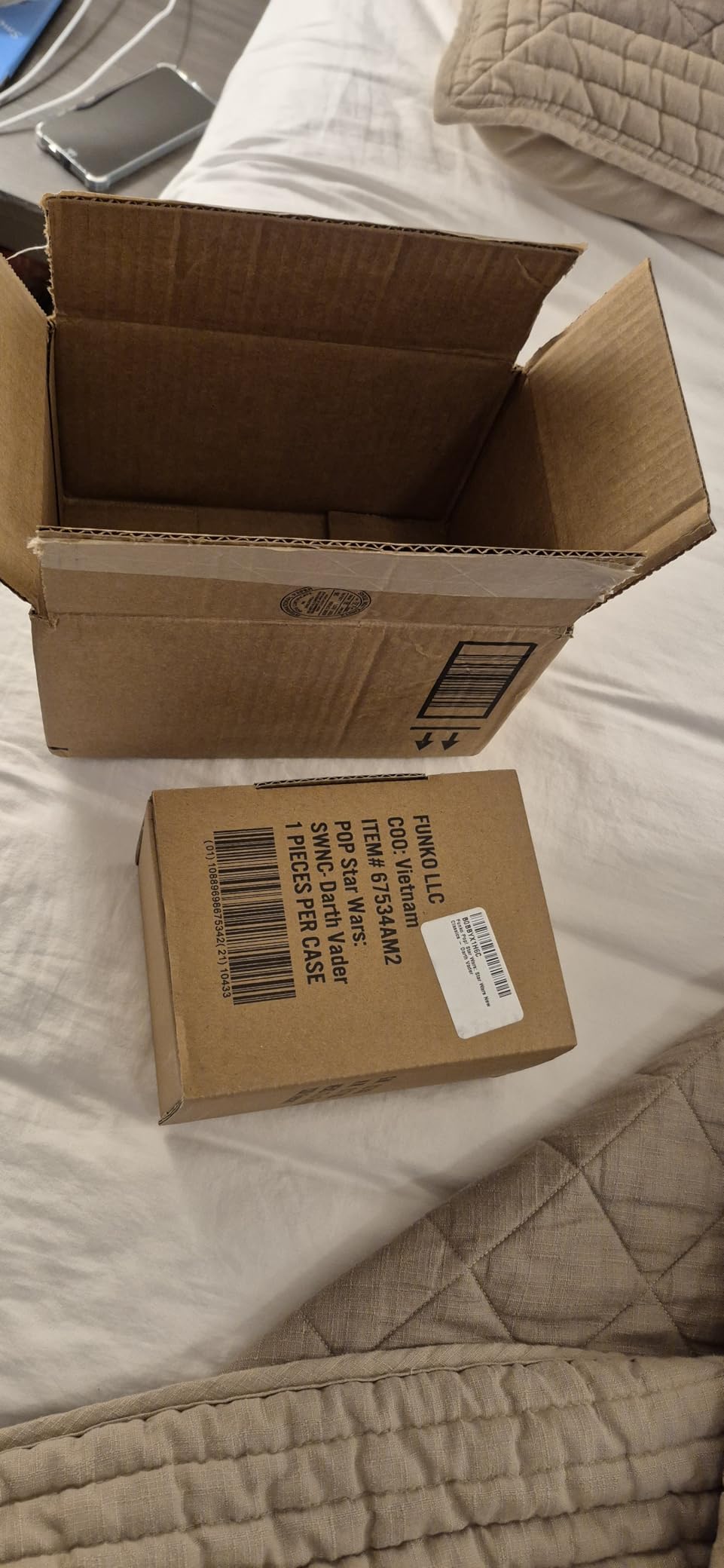 Funko Pop Star Wars: Star Wars New Classics - Darth Vader - Collectable Vinyl Figure Customer Review Funko Pop Star Wars: Star Wars New Classics - Darth Vader - Collectable Vinyl Figure - Customer Photo 2