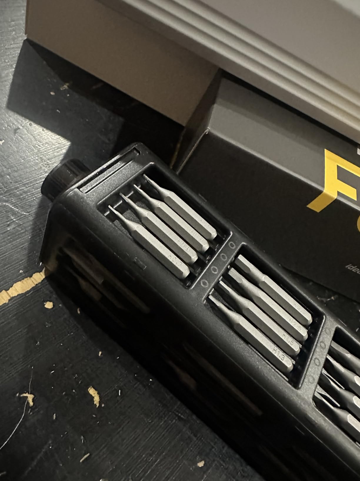 Fanttik E1 Max Electric Screwdriver, Mini Precision Screwdriver Set, 50 Magnetic Bits, Magnetic Storage, 5/32''Hex, Repair Tool Kit for Electronics Phone Camera Laptop Watch (Grey) - Customer Photo 5