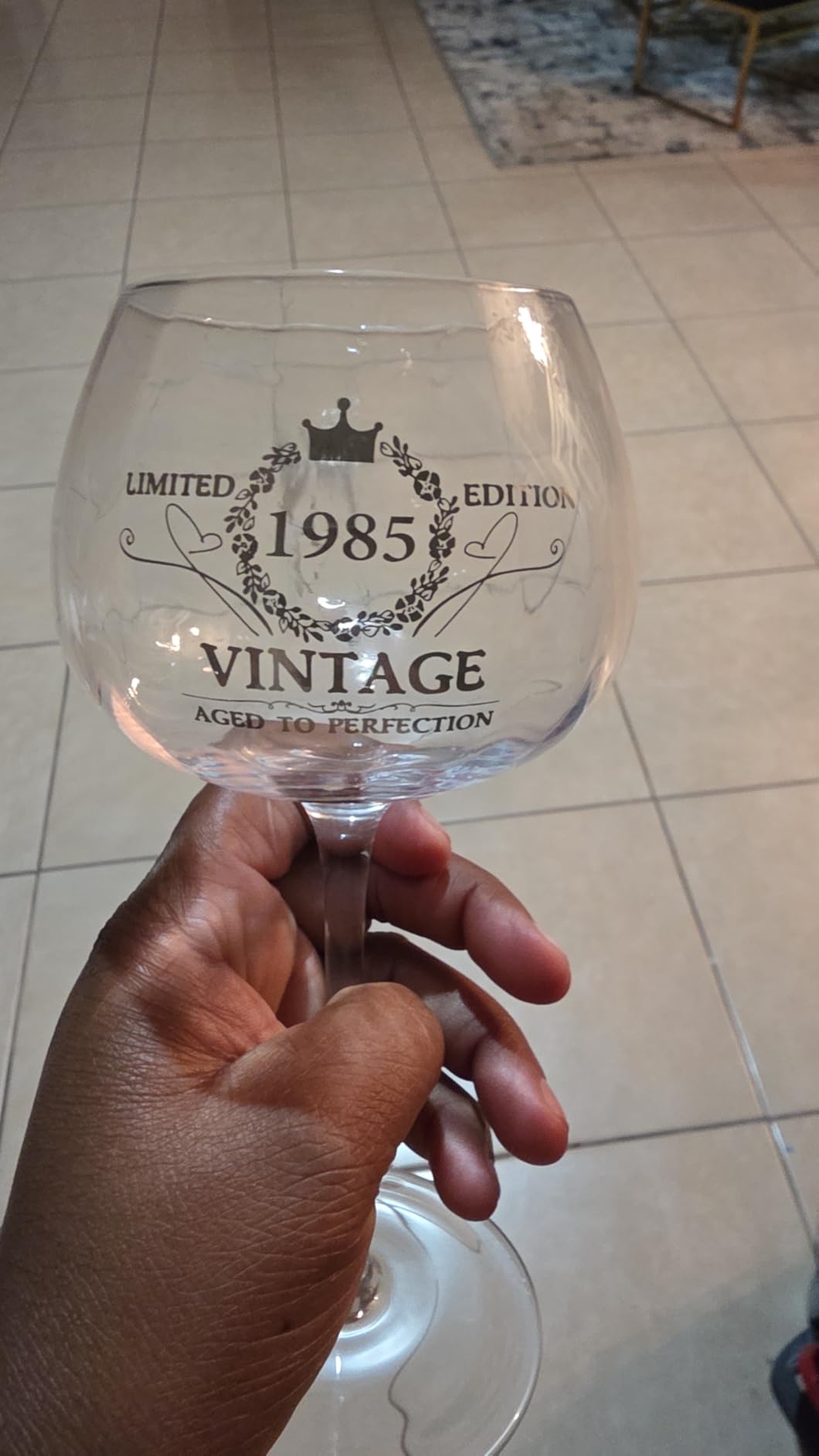 Gumry 40TH Birthday Gifts for Her, Vintage 1985 40th Wine Glass, 40 Year Old Birthday Decorations For Women, Funny 40 Bday Gifts Idea For Women - Customer Photo 1
