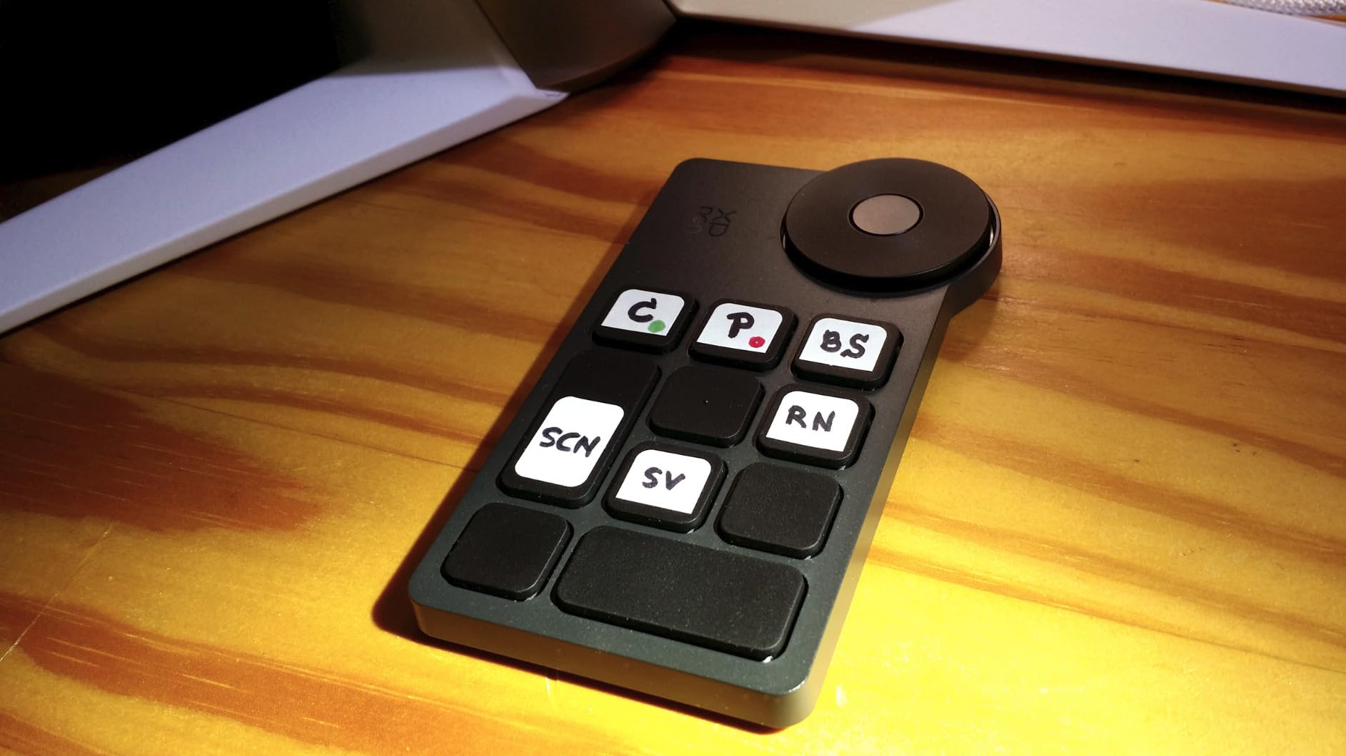 XPPen Mini Keydial ACK05 Wireless Shortcut Keyboard Bluetooth Programmable Express Remote Control with Dial & Customized Express Keys for Drawing Tablet PC MacBook Windows Images Video Editing Customer Review XPPen Mini Keydial ACK05 Wireless Shortcut Keyboard Bluetooth Programmable Express Remote Control with Dial & Customized Express Keys for Drawing Tablet PC MacBook Windows Images Video Editing - Customer Photo 1