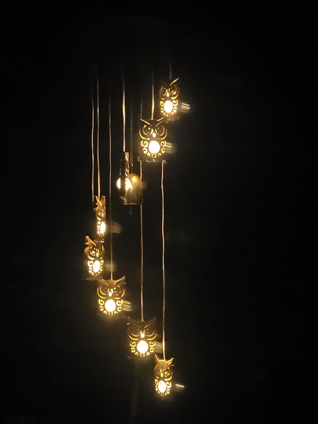 8 LED Solar Upgrade Owl Wind Chimes Outdoor,Mom Gifts for Mothers Day Grandma Wife Gift Solar Owl Wind Chimes for Outside,Hanging Lights Warm LED,Outdoor Owl Decor Christmas Customer Review 8 LED Solar Upgrade Owl Wind Chimes Outdoor,Mom Gifts for Mothers Day Grandma Wife Gift Solar Owl Wind Chimes for Outside,Hanging Lights Warm LED,Outdoor Owl Decor Christmas - Customer Photo 2