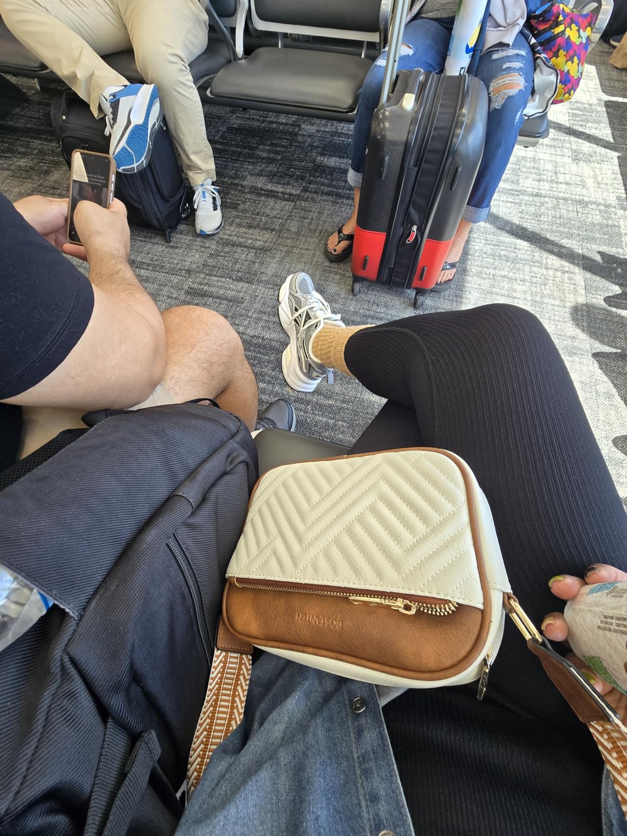 BOSTANTEN Quilted Crossbody Bags for Women Vegan Leather Purses Small Shoulder Handbags with Wide Strap - Customer Photo 2