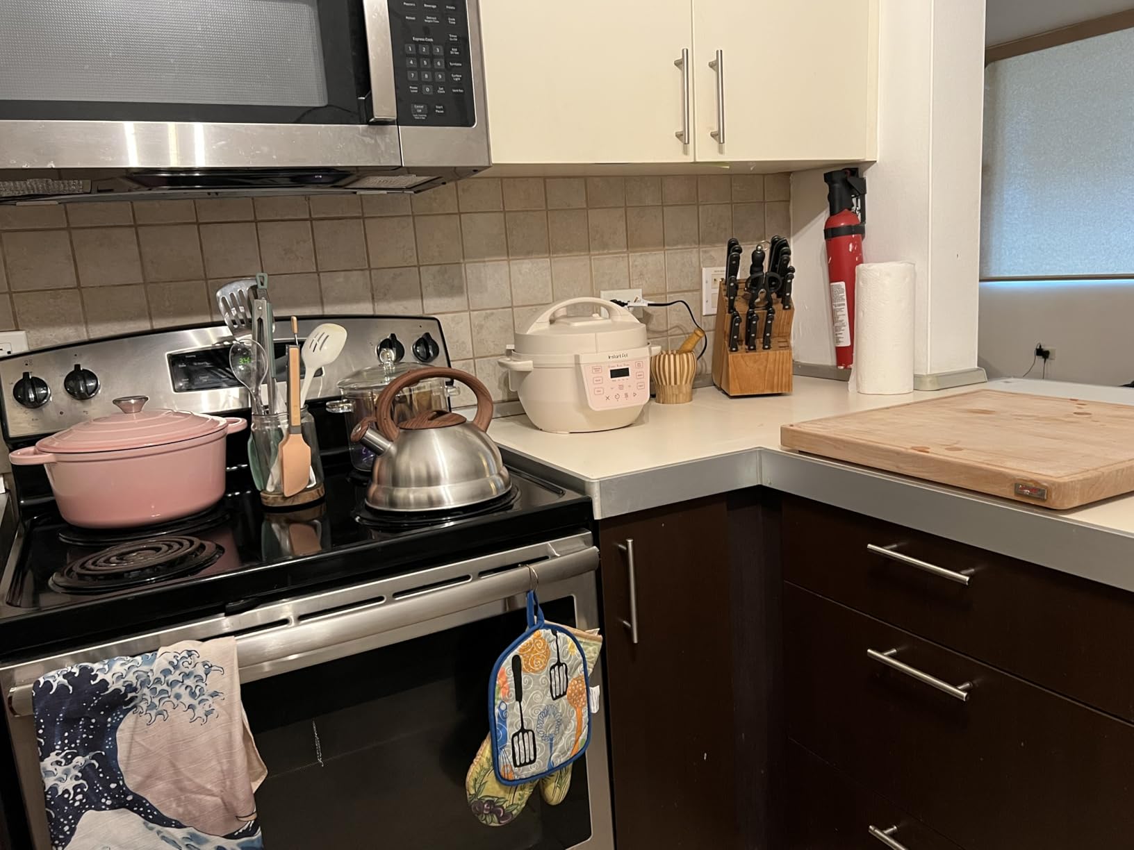 Instant Pot 7.5QT RIO Wide, 7-in-1 Electric Multi-Cooker, Pressure Cooker, Slow Cook, Rice, Steamer, Sauté, Yogurt & Warmer, Wide Base, Large Searing Base, WhisperQuiet Steam Release - Customer Photo 1