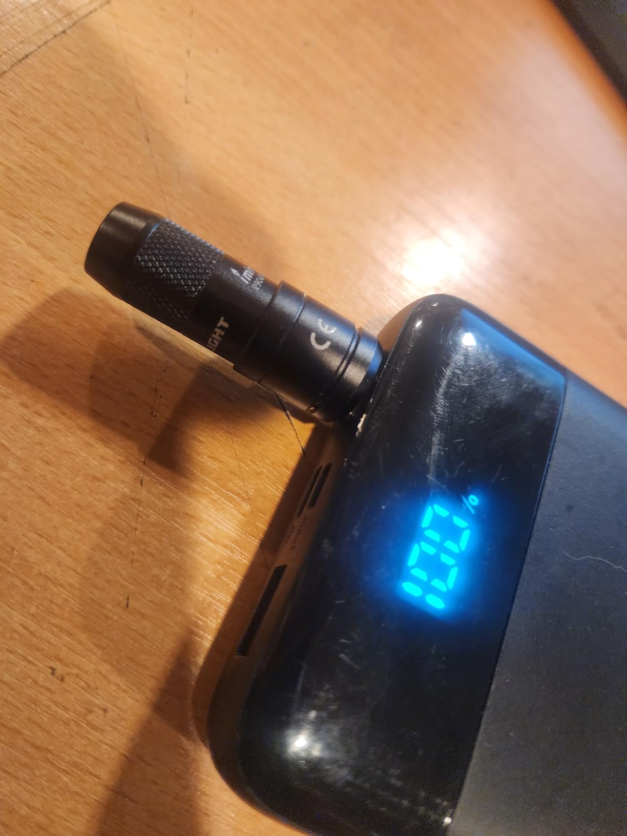 OLIGHT IMINI 2 EDC Rechargeable Keychain Flashlight, 50 Lumens Compact and Portable Mini LED Keyring Lights with Built-in Battery Ideal for Everyday Carry and Emergencies (Black) - Customer Photo 2