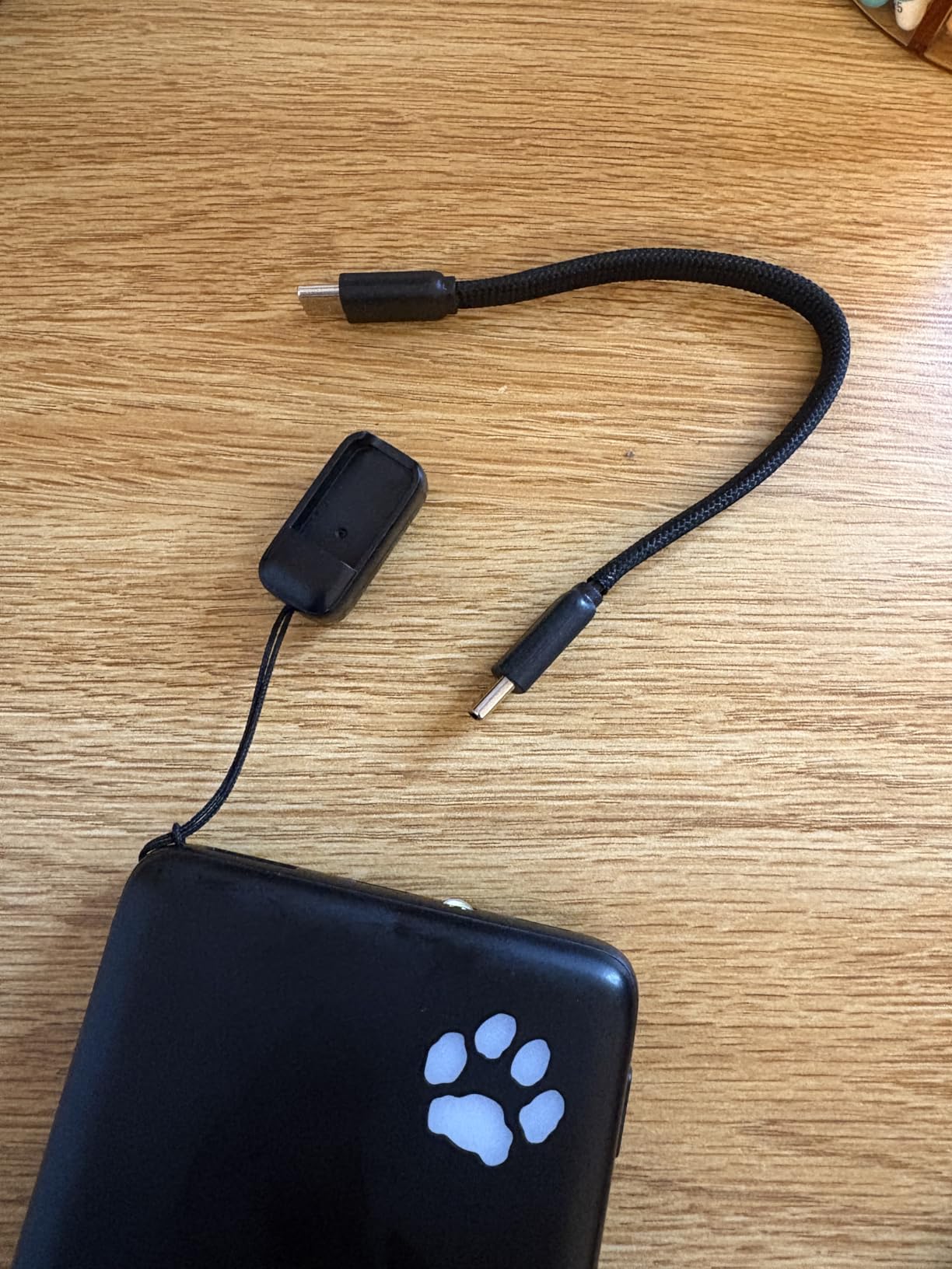 INIU Portable Charger, Ultra Slim 10000mAh 45W PD Power Bank, USB C in&Out Fast Charging Battery Pack, Travel Essential Phone Powerbank Compatible with iPhone 17 16 15 Samsung S22 S21 Google iPad etc - Customer Photo 4