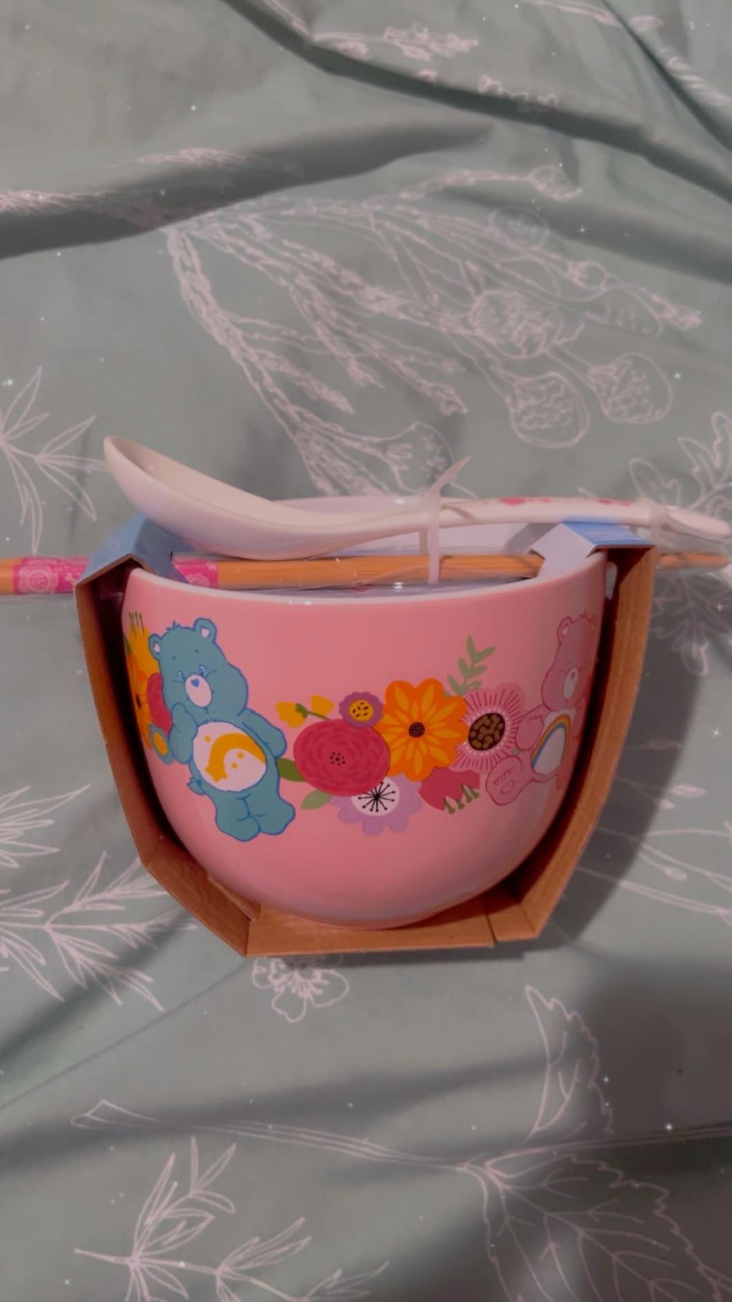 Silver Buffalo Rick and Morty Floating Portal Ceramic Ramen Noodle Rice Bowl with Chopsticks and Spoon, Microwave Safe, 20 Ounces - Customer Photo 1